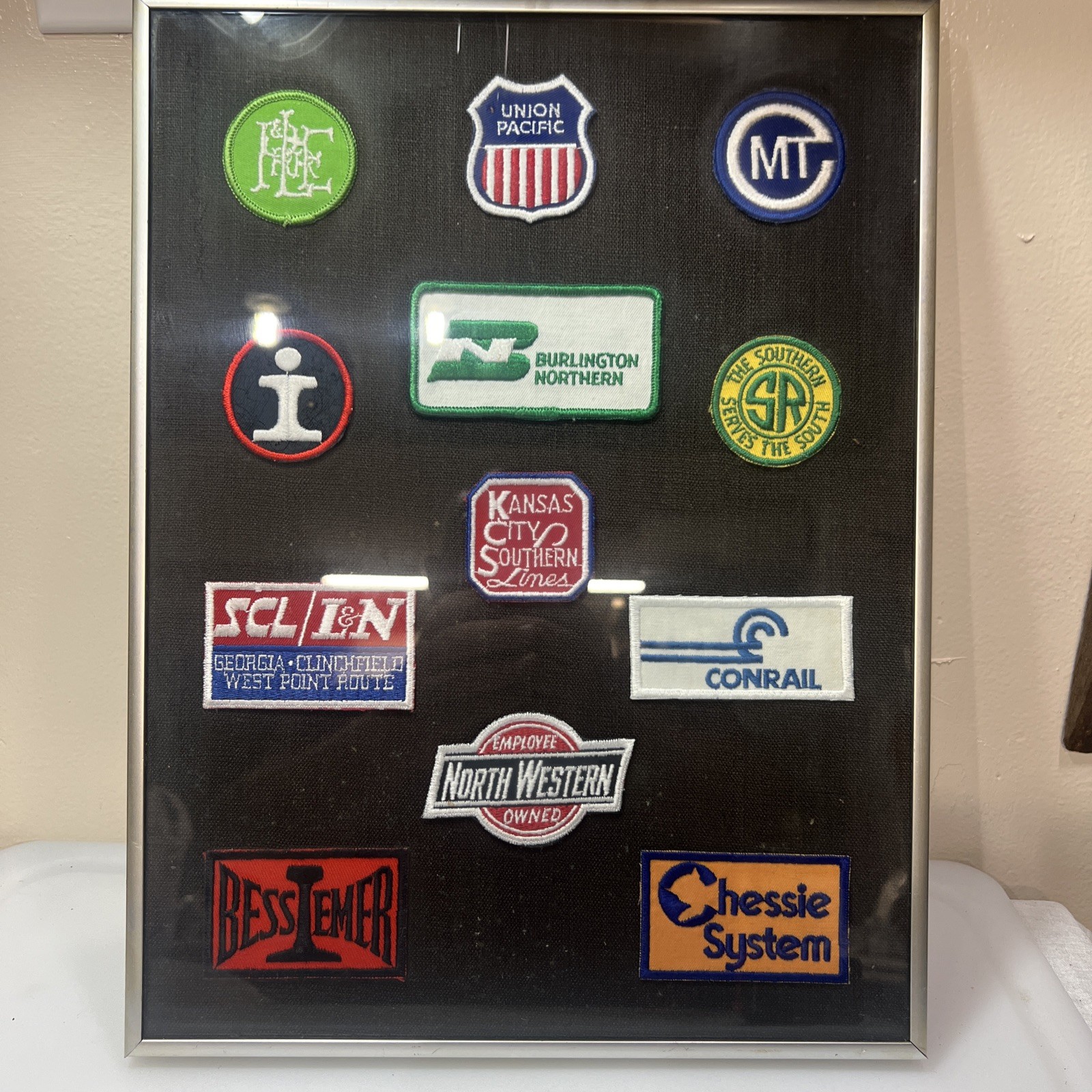 12 Vintage Railroad Patches Framed Union Pacific Bessemer Conrail Chessie Etc 12 Vintage Railroad Patches Framed Union Pacific Bessemer Conrail Chessie Etc