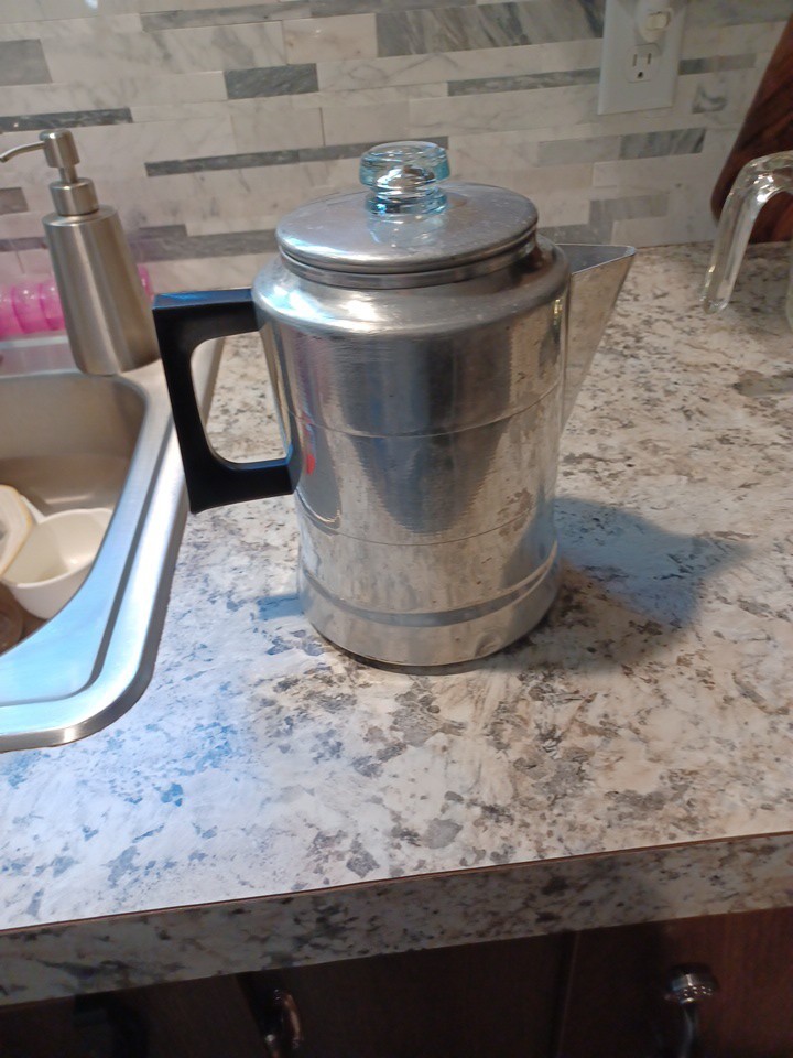 Vintage Comet 9 Cup aluminum coffee percolator with glass knob, complete set