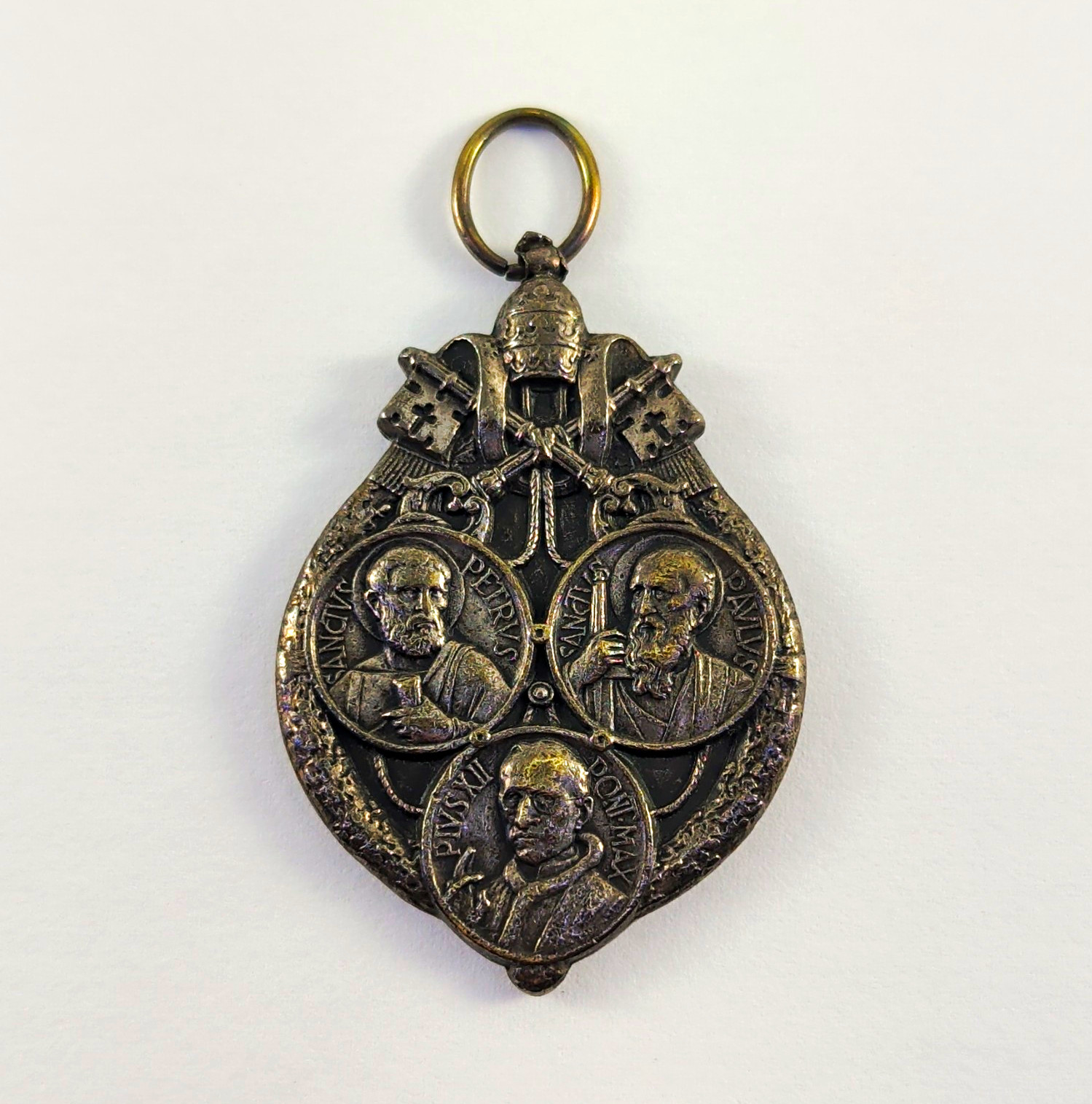 Vintage Saint Peter, Saint Paul, Pope Pius XII Vatican Medal 1967 Vintage Saint Peter, Saint Paul, Pope Pius XII Vatican Medal 1967