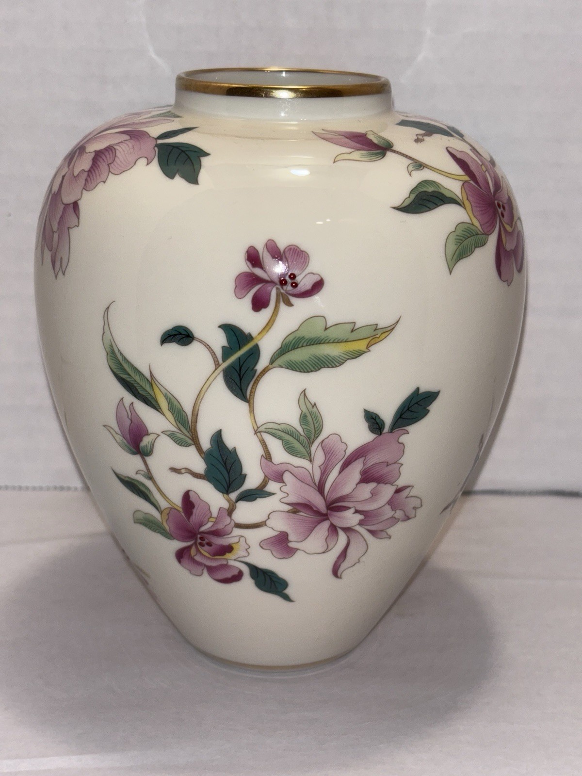 Vintage Lenox Barrington Collection 6.25”  Ivory Gold Trim Flowers Floral Vase