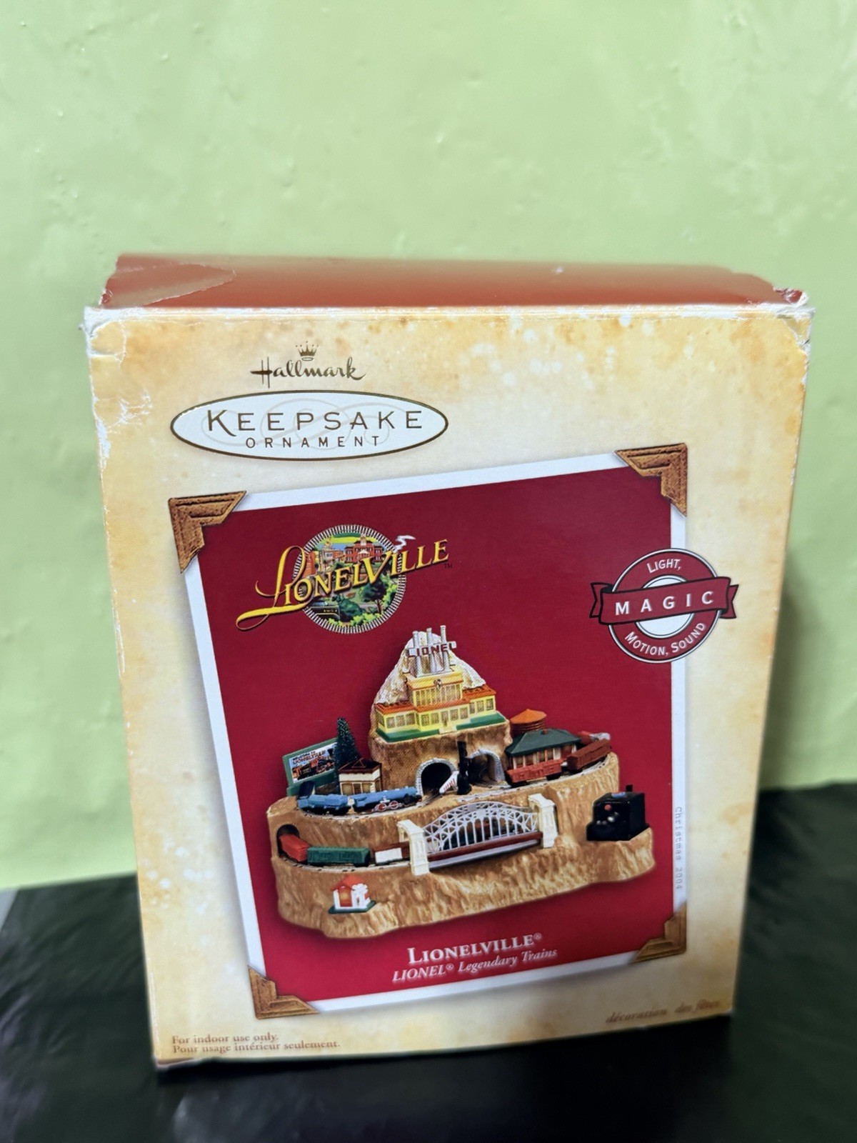 Hallmark Keepsake 2004 LIONELVILLE Lionel Trains MAGIC Ornament Motion & Sound Hallmark Keepsake 2004 LIONELVILLE Lionel Trains MAGIC Ornament Motion & Sound