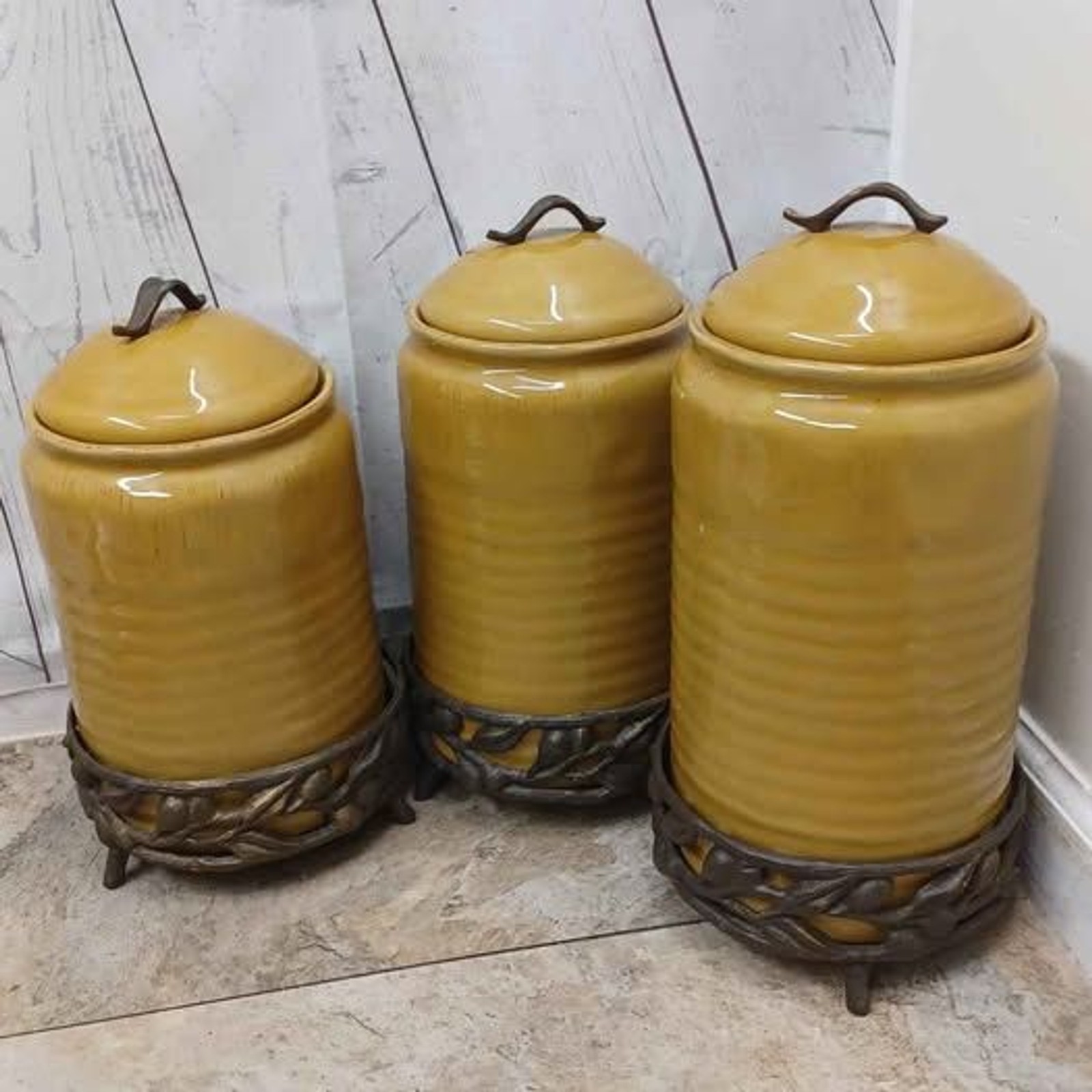 Vintage Belaverra Set Of 3 Ceramic Canister Mustard & Metal Holders Vintage Belaverra Set Of 3 Ceramic Canister Mustard & Metal Holders