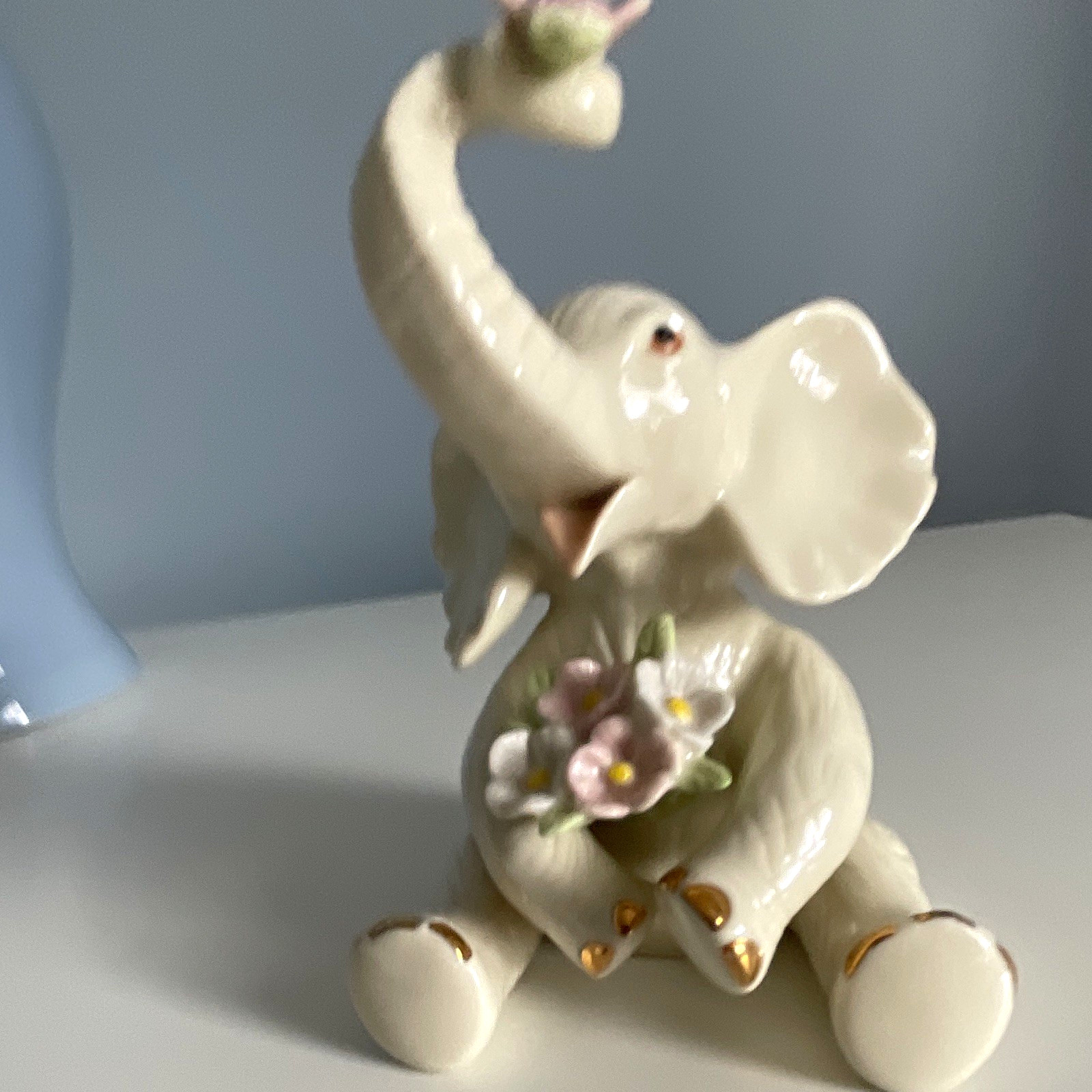 Lenox Handmade Handcrafted Porcelain Elephant Figurine with Flowers Lenox Handmade Handcrafted Porcelain Elephant Figurine with Flowers