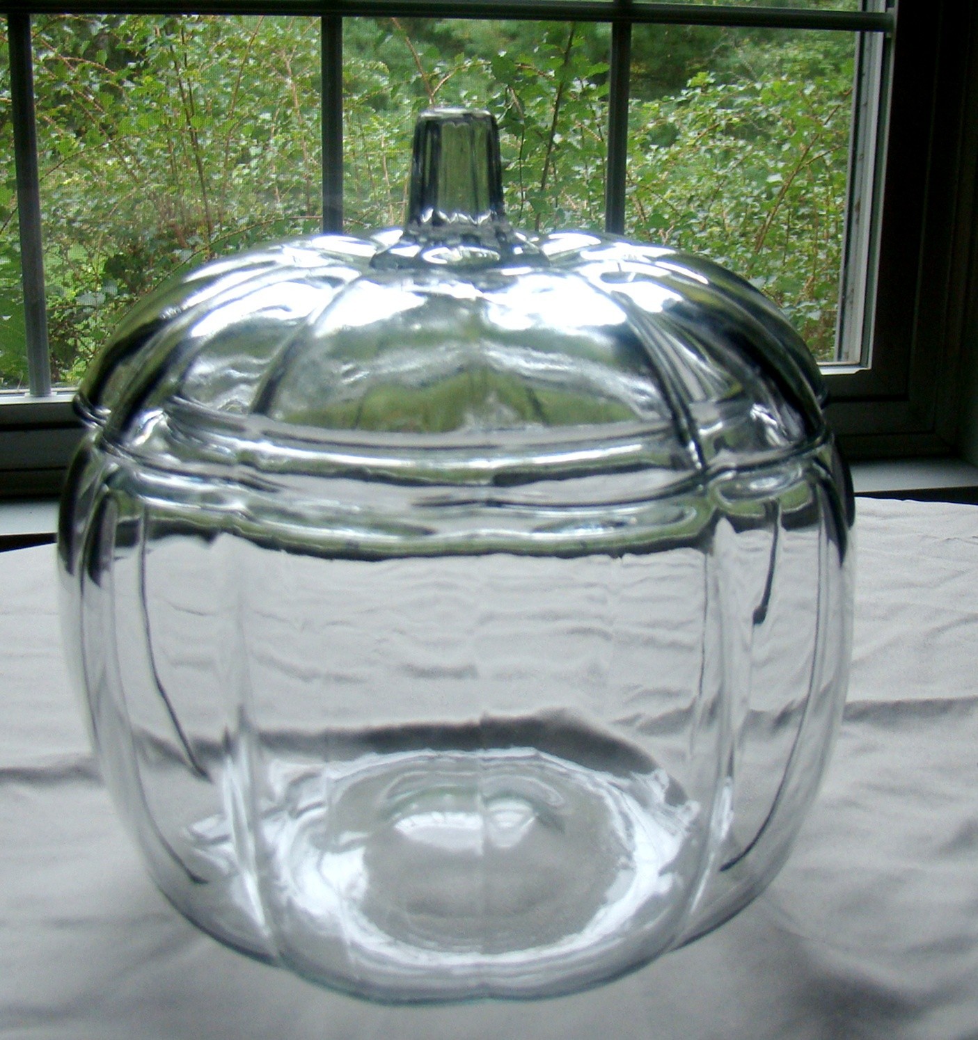 VINTAGE CLEAR GLASS PUMPKIN COOKIE/CANDY JAR WITH LID