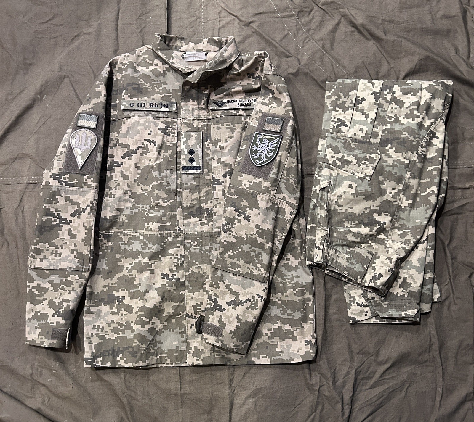 Ukrainian Army MM14 Pixel Camo Combat Uniform Summer Suit Tactical Military Set Ukrainian Army MM14 Pixel Camo Combat Uniform Summer Suit Tactical Military Set