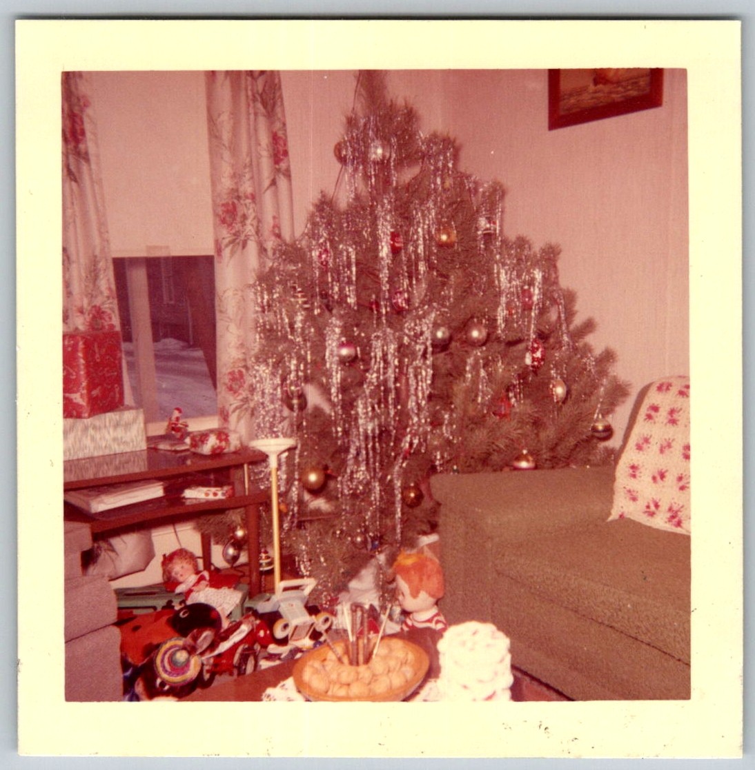 Vtg Color Snapshot Christmas Tree Tinsel Ornaments Toys Presents Dolls 1962 Vtg Color Snapshot Christmas Tree Tinsel Ornaments Toys Presents Dolls 1962