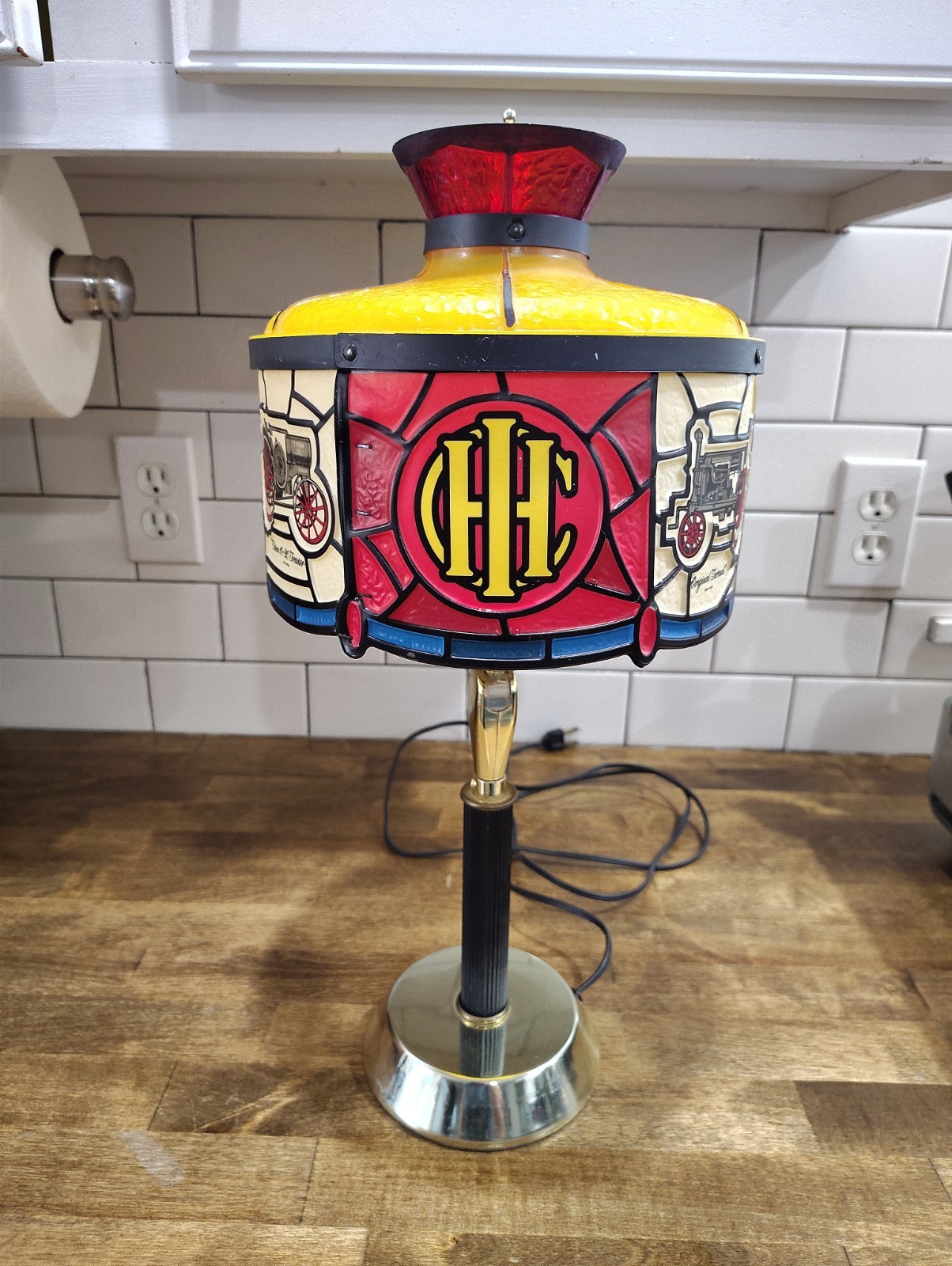 Vintage 1970's IHC International Harvester Farmall Table Advertising Lamp