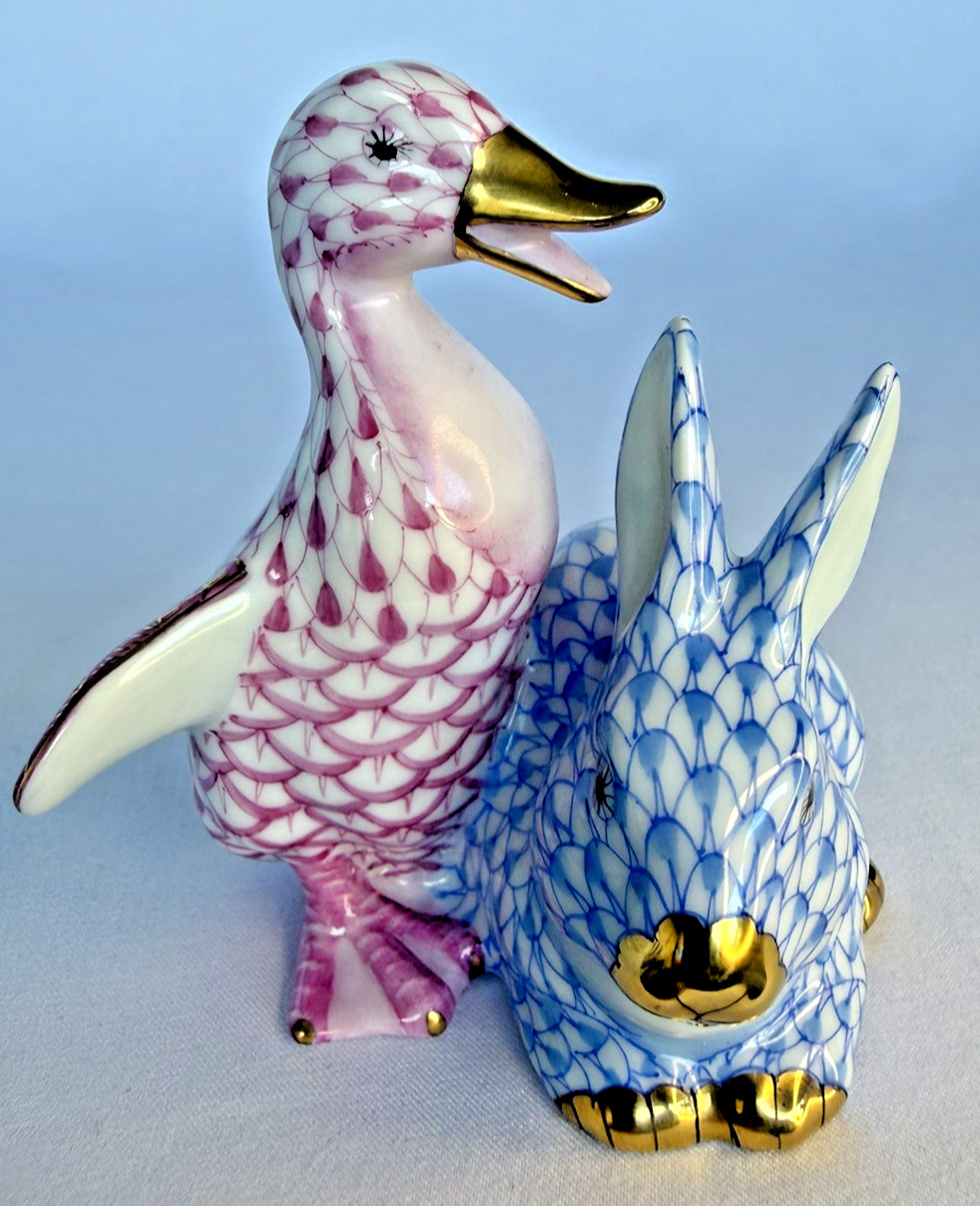 HEREND Hungary Duck & Bunny Rabbit 15611 Figurine Blue / Pink Fishnet Gold RARE HEREND Hungary Duck & Bunny Rabbit 15611 Figurine Blue / Pink Fishnet Gold RARE