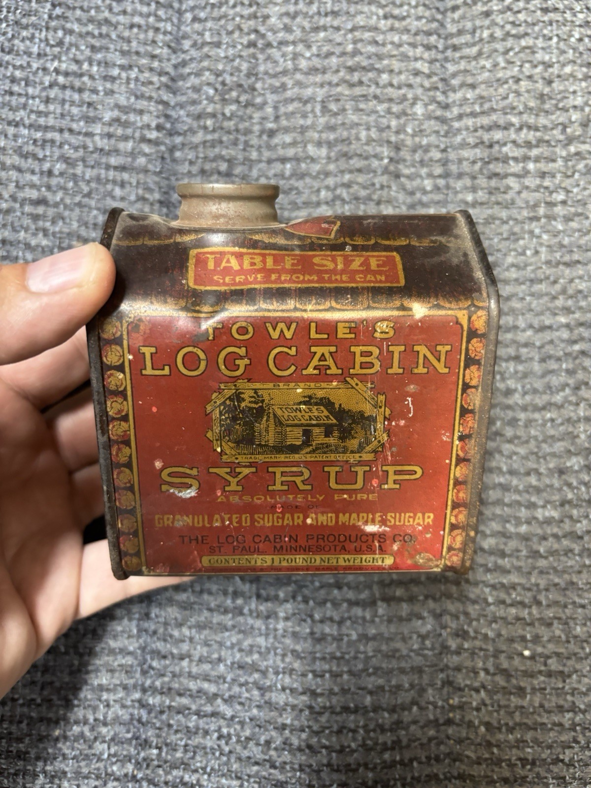 Vintage Towle's Log Cabin Syrup Metal Tin table Size 1 lb (no lid) Vintage Towle's Log Cabin Syrup Metal Tin table Size 1 lb (no lid)