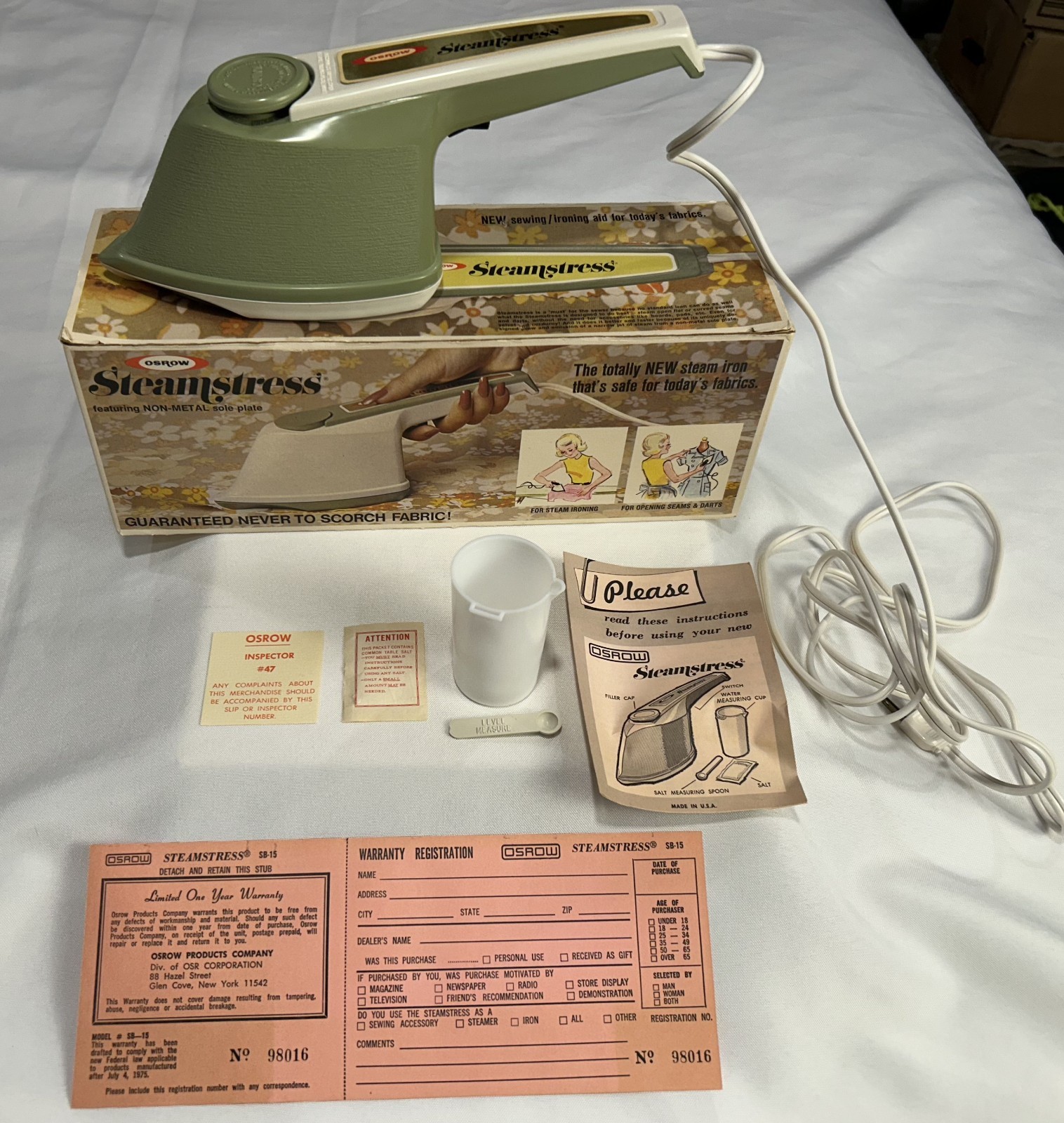 Vintage 1973 Osrow Steamstress SB-15 Steam Iron New In Original Box **Pristine**