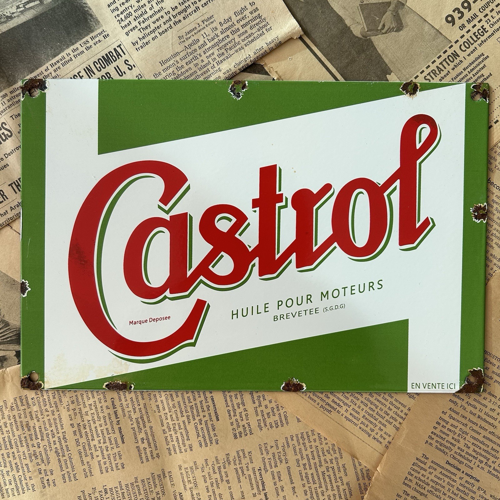 VINTAGE CASTROL MOTOR OIL FRENCH 8X12 INCHES PORCELAIN ENAMEL SIGN
