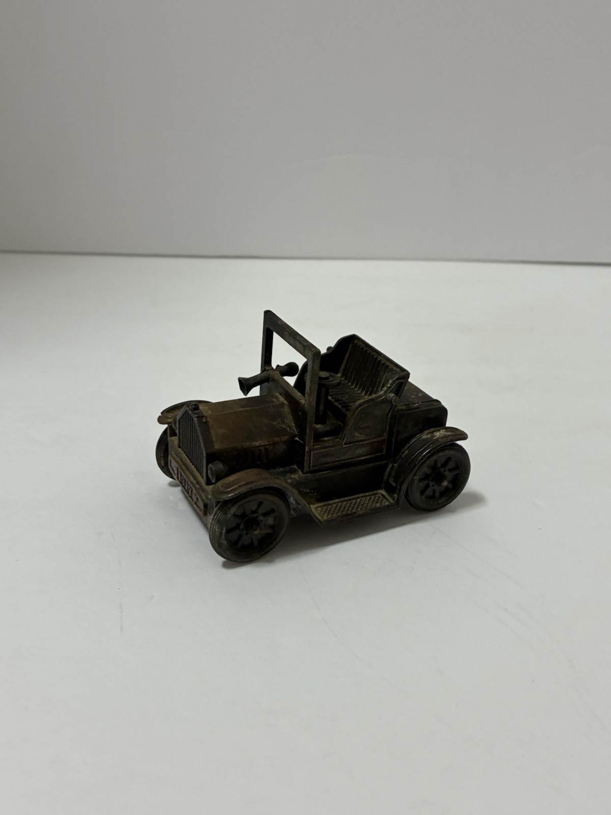 Vintage Die Cast Metal 1917 Antique Car Pencil Sharpener Bronze Tone Miniature