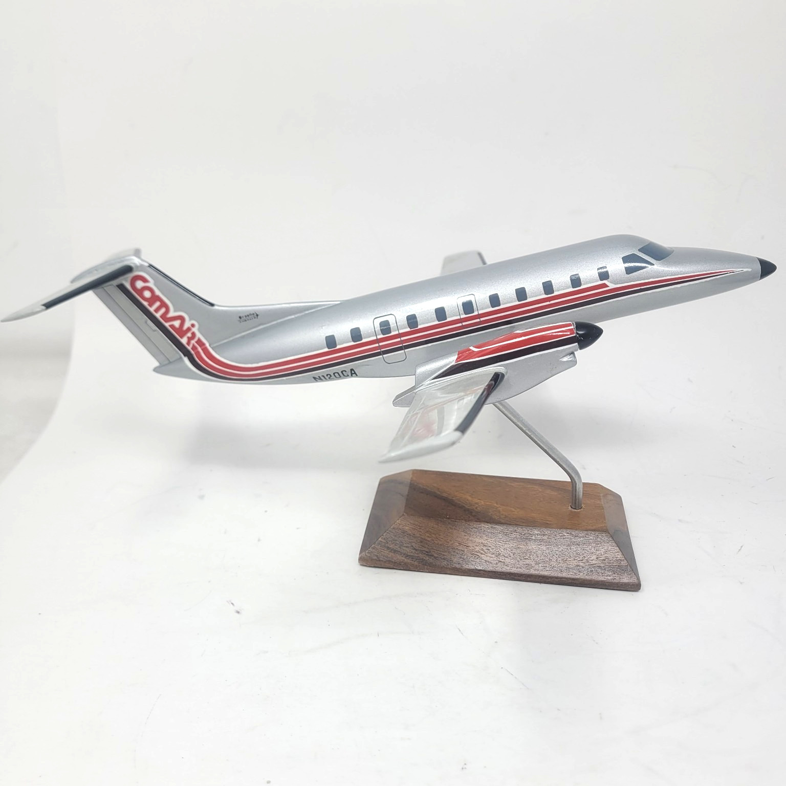 Danil Maquetes Comair Embraer EMB-120 Brasilia Executive Desk Model Airplane