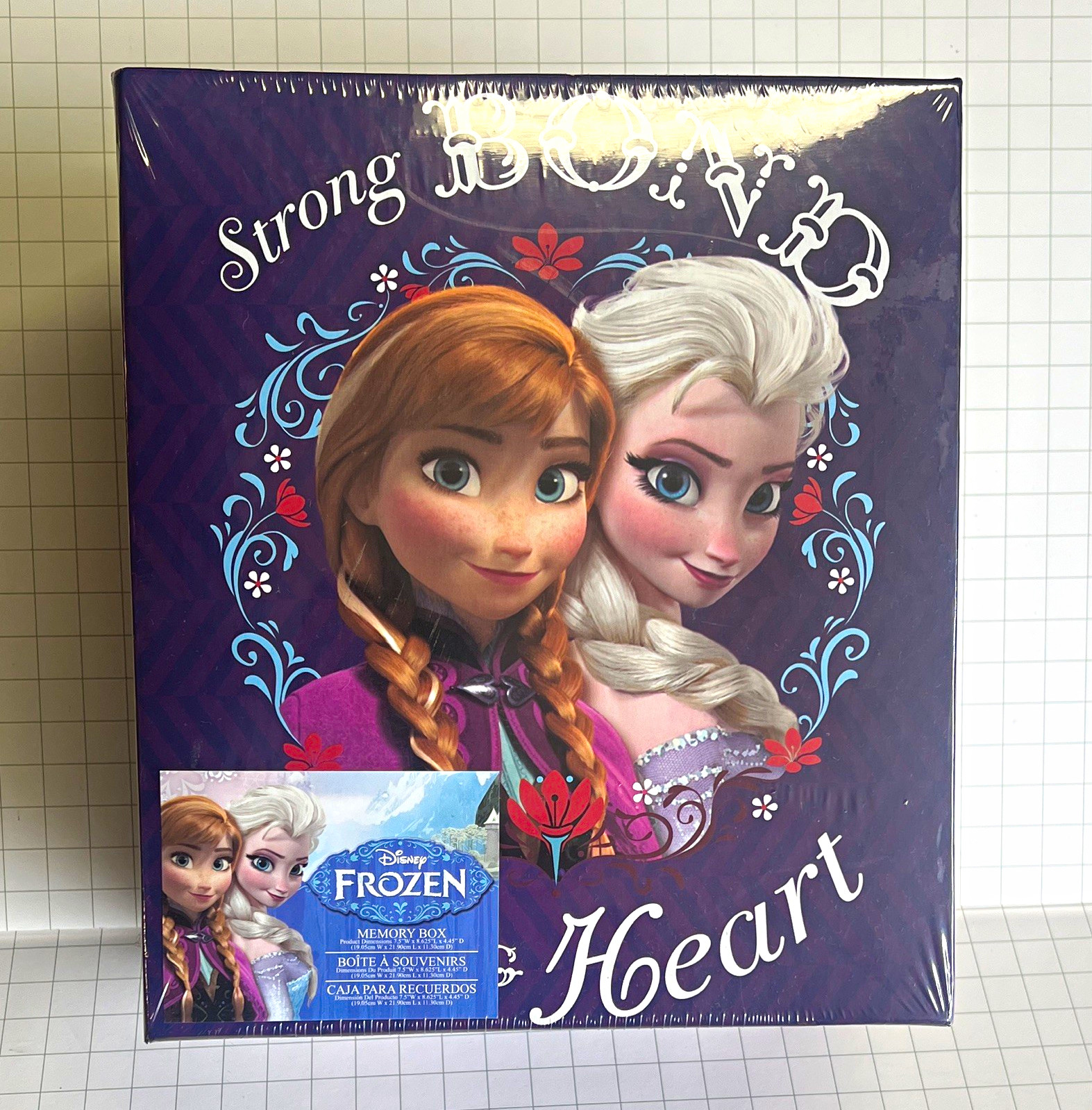 Disney Frozen Strong Bond Heart Memory Box Collectible Calendar