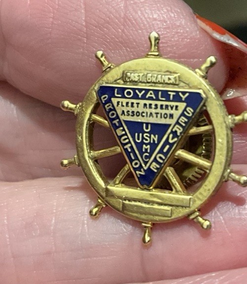 Vintage 10K Gold FLEET RESERVE ASSOC Past Branch NAVY MARINES COAST GUARD Pin