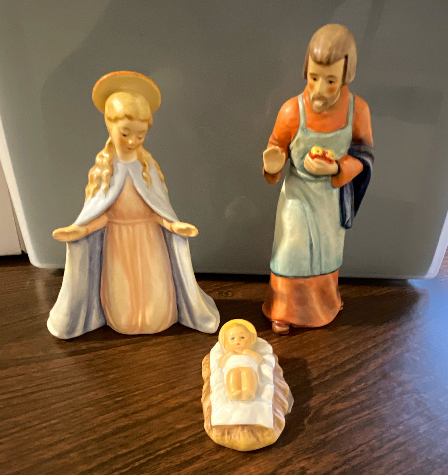 Goebel Hummel Vintage Porcelain Nativity Holy Family 3pc Mary Joseph Jesus