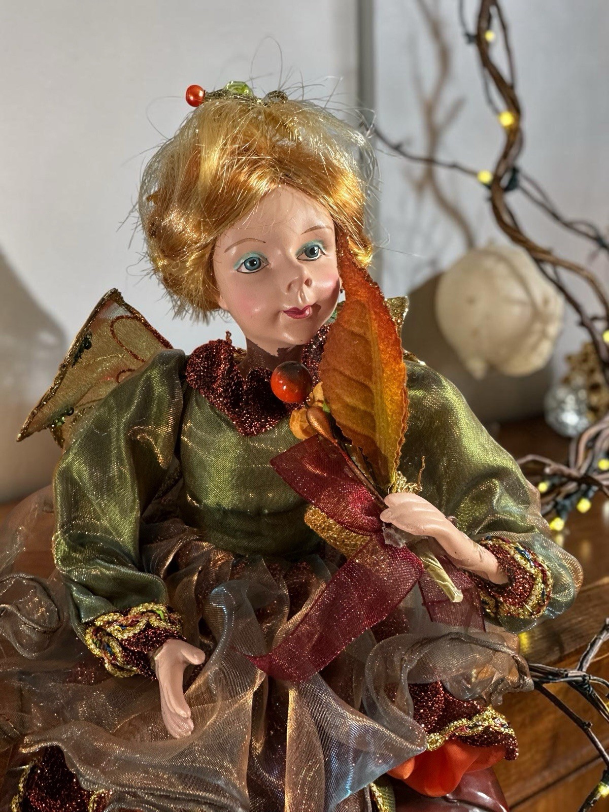 2012 Winward Woodland Fairy Fall Autumn Floral Shelf Sitter Doll Tall