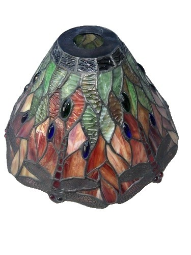 Vintage Dale Tiffany Dragonfly Lamp stained glass shade dragonfly motif 13 1/2” Vintage Dale Tiffany Dragonfly Lamp stained glass shade dragonfly motif 13 1/2”