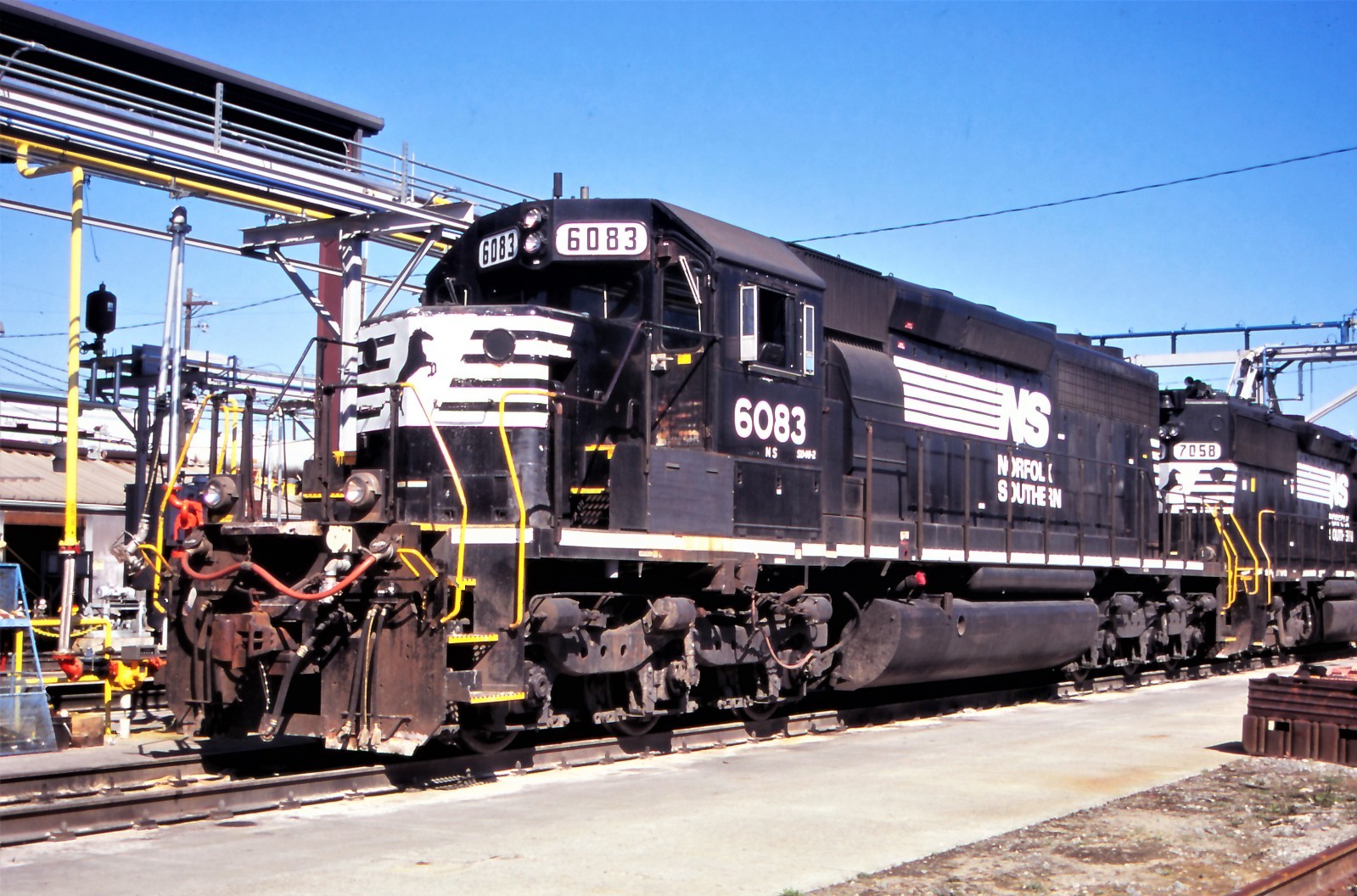 NORFOLK SOUTHERN (NS) SD40-2 6083 Original slide--Ex. Norfolk & Western (NW) NORFOLK SOUTHERN (NS) SD40-2 6083 Original slide--Ex. Norfolk & Western (NW)