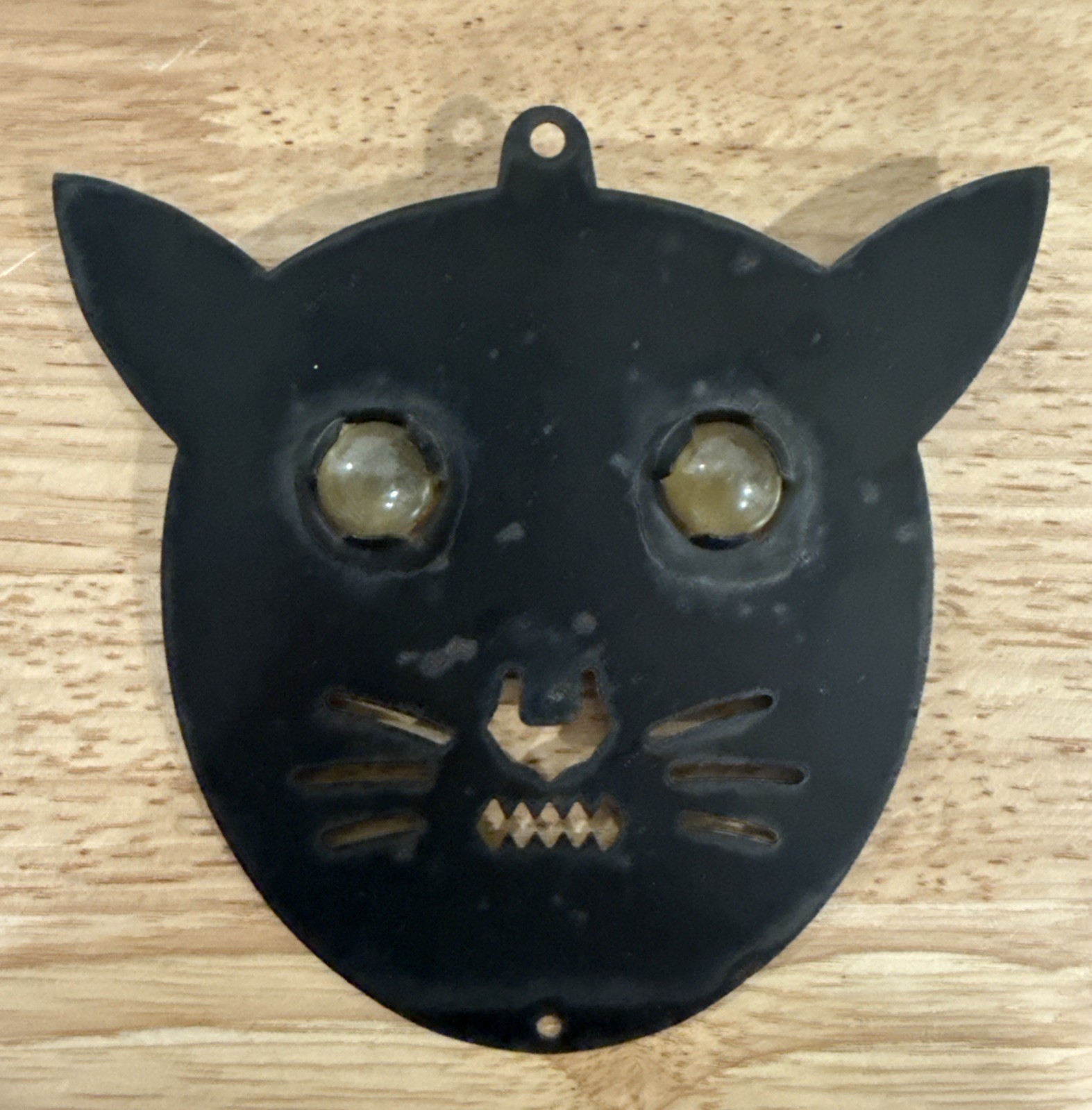 Vintage Metal Halloween Black Scary Cat With Marble Glass Eyes Vintage Metal Halloween Black Scary Cat With Marble Glass Eyes