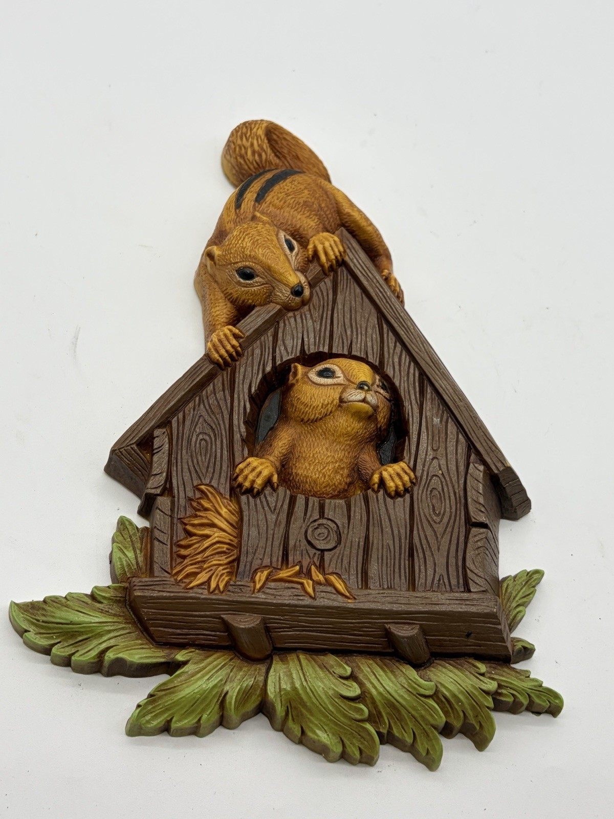 Vintage Homco Dart Squirrel Chipmunk Bird House Wall Hanging Plastic Home Decor Vintage Homco Dart Squirrel Chipmunk Bird House Wall Hanging Plastic Home Decor