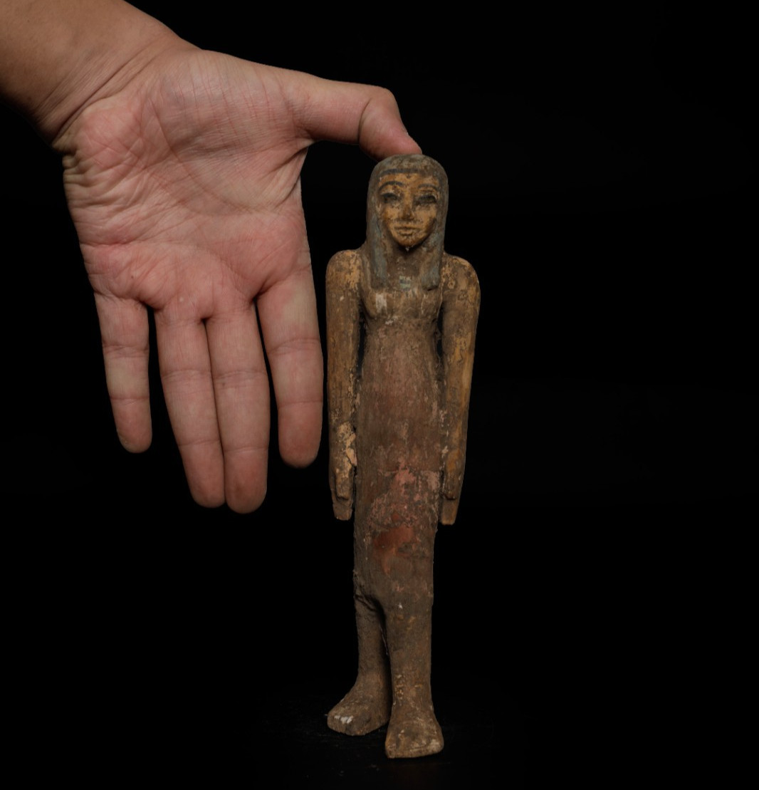 Rare Ancient Egyptian Wooden Female Statue Museum Style Antique Figure