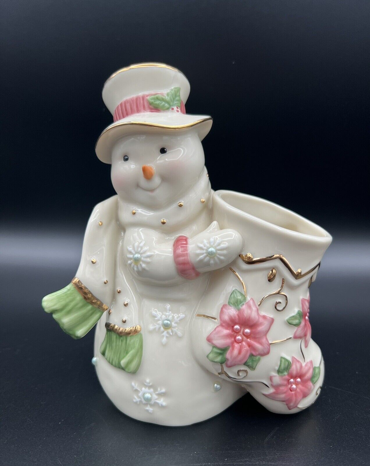 Lenox Petals and Pearls 5.75” Snowman with Stocking Bud Vase Figurine