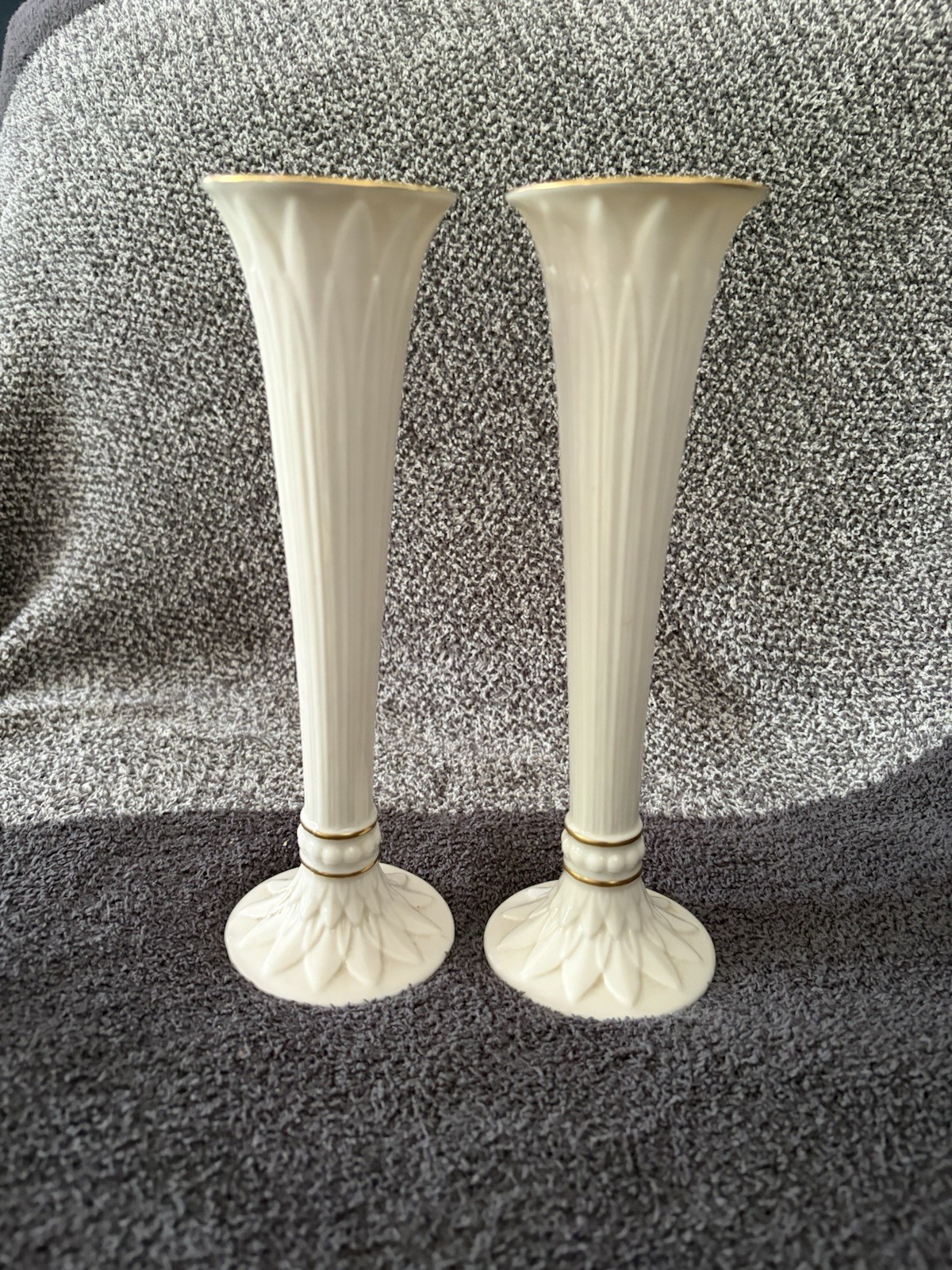 Lenox Tivoli Collection, Set Of 2, 24K Gold Trim, Gold Mark. Vintage. Lenox Tivoli Collection, Set Of 2, 24K Gold Trim, Gold Mark. Vintage.