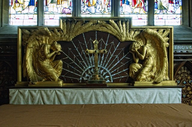 Photo 12x8 The Church of St Lawrence Revesby Reredos with gilded angels an c2017 Photo 12x8 The Church of St Lawrence Revesby Reredos with gilded angels an c2017