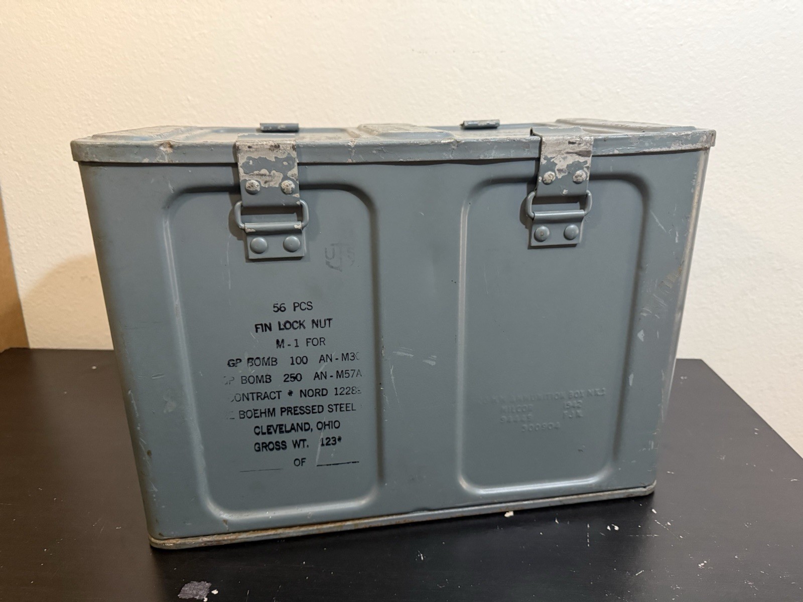 Rare 1942 WW2 US Navy 20mm Ammunition Box MK.1 Marked For GP Bomb Fin Lock Nuts Rare 1942 WW2 US Navy 20mm Ammunition Box MK.1 Marked For GP Bomb Fin Lock Nuts