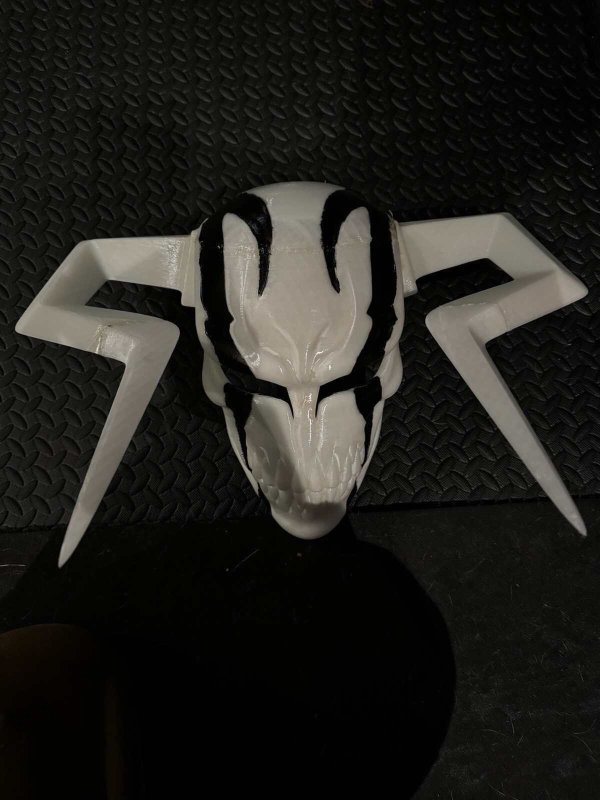Kurosaki Ichigo Full Hollow Mask/Helmet Bleach Anime Cosplay Glows In The Dark