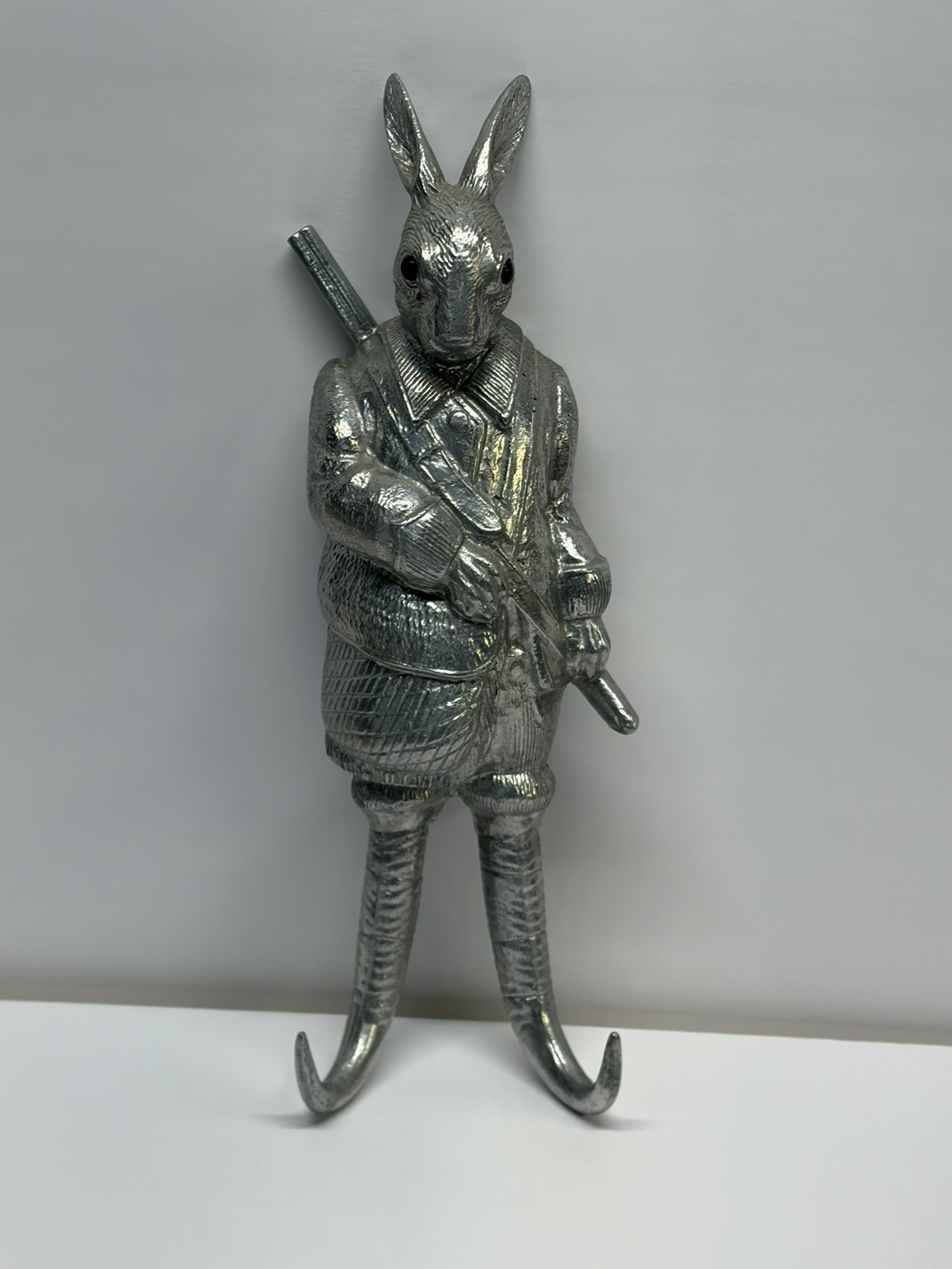 VINTAGE ARTHUR COURT WALL HOOK RABBIT HUNTER 1979 BLACK FOREST VINTAGE ARTHUR COURT WALL HOOK RABBIT HUNTER 1979 BLACK FOREST