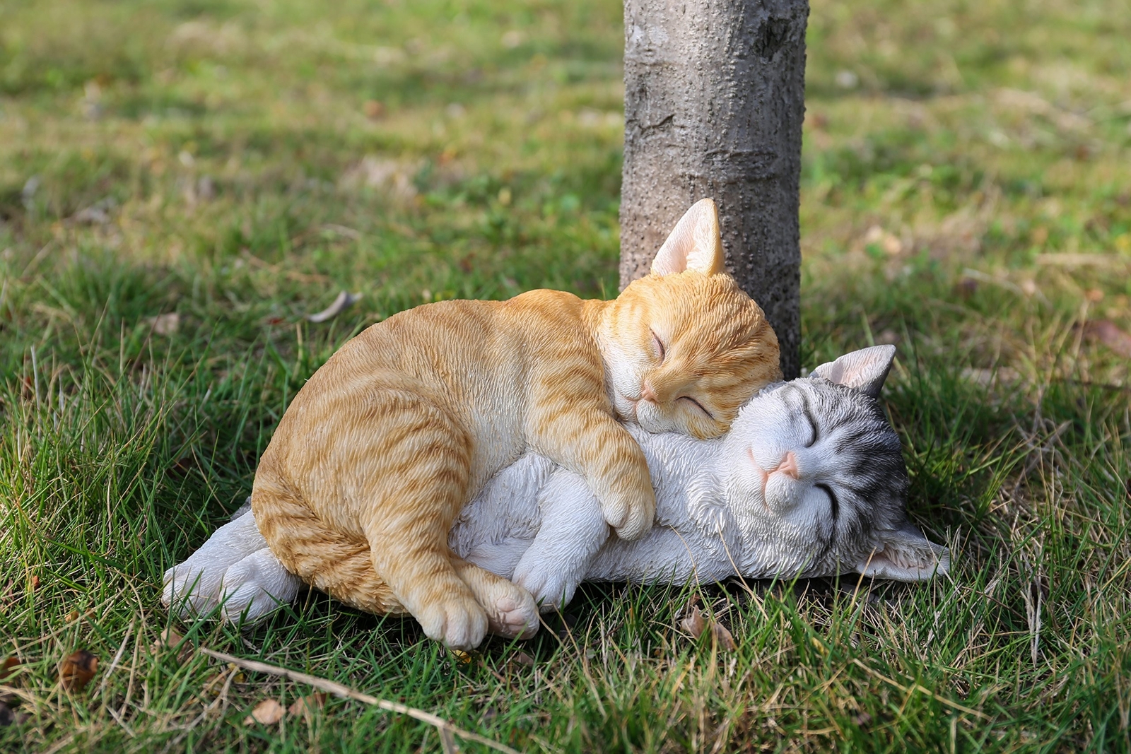 Hi- Line Gift 87757-K Orange & Grey Tabbies Cat Statue Hi- Line Gift 87757-K Orange & Grey Tabbies Cat Statue
