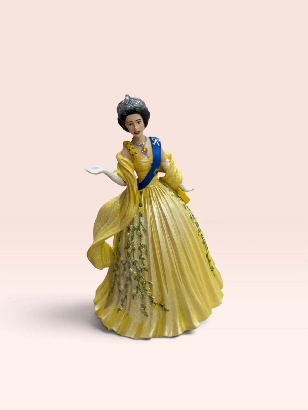 Hamilton Collection- Queen Elizabeth II- The Australian Tour Hamilton Collection- Queen Elizabeth II- The Australian Tour