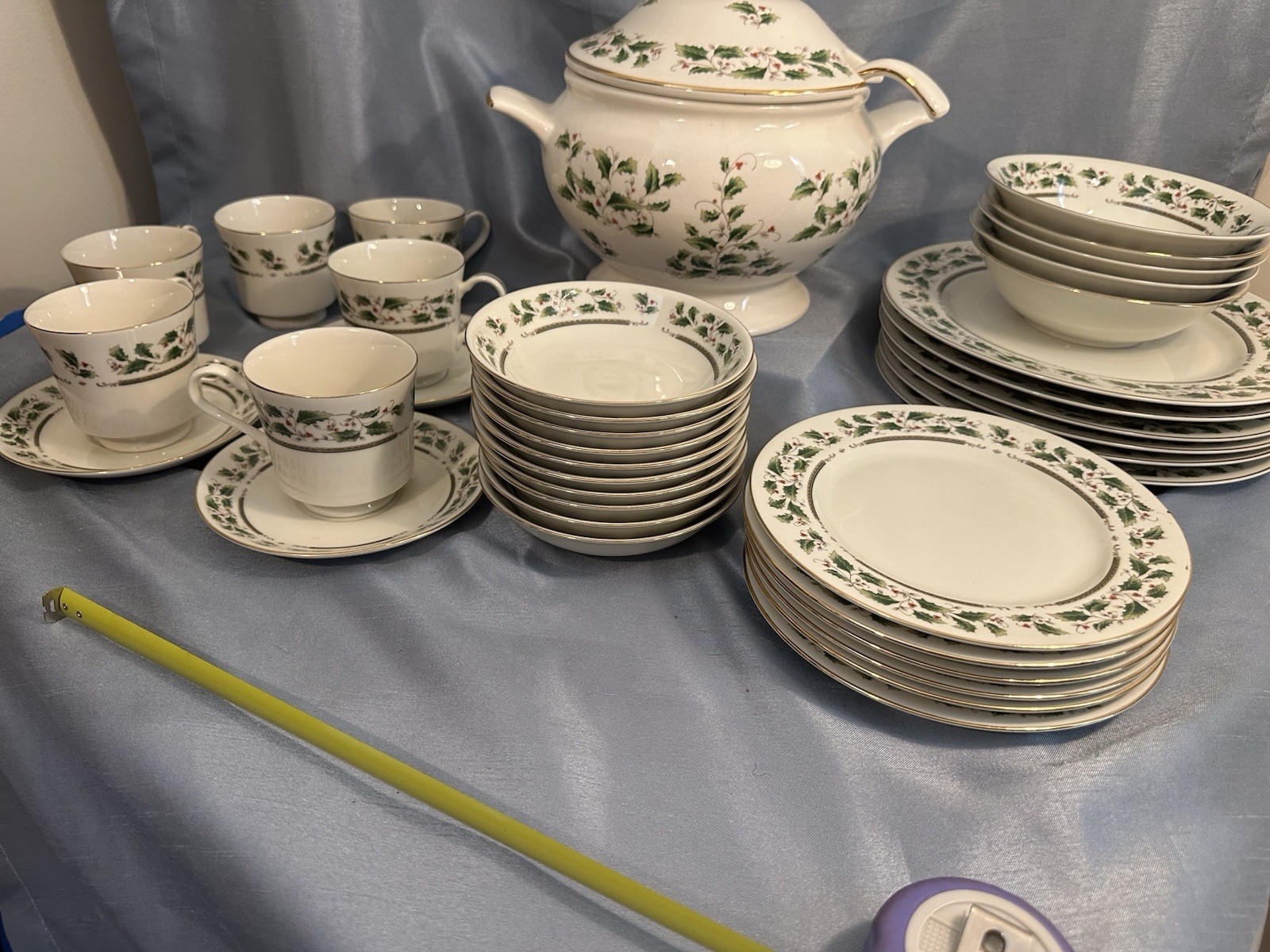 40 Pieces Of Royal Limited Holly Holiday Japan