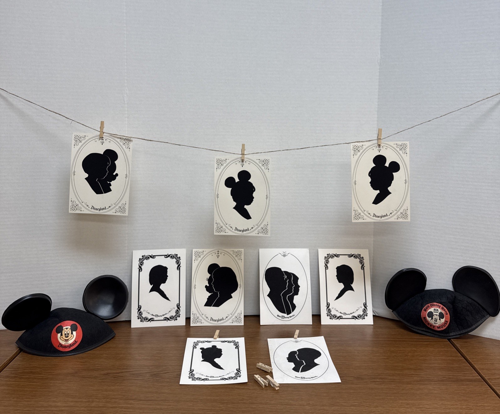 DISNEY SILHOUETTE PORTRAITS DISNEYLAND/ WORLD HOME DECOR VTG LOT 9 & Two Ears DISNEY SILHOUETTE PORTRAITS DISNEYLAND/ WORLD HOME DECOR VTG LOT 9 & Two Ears