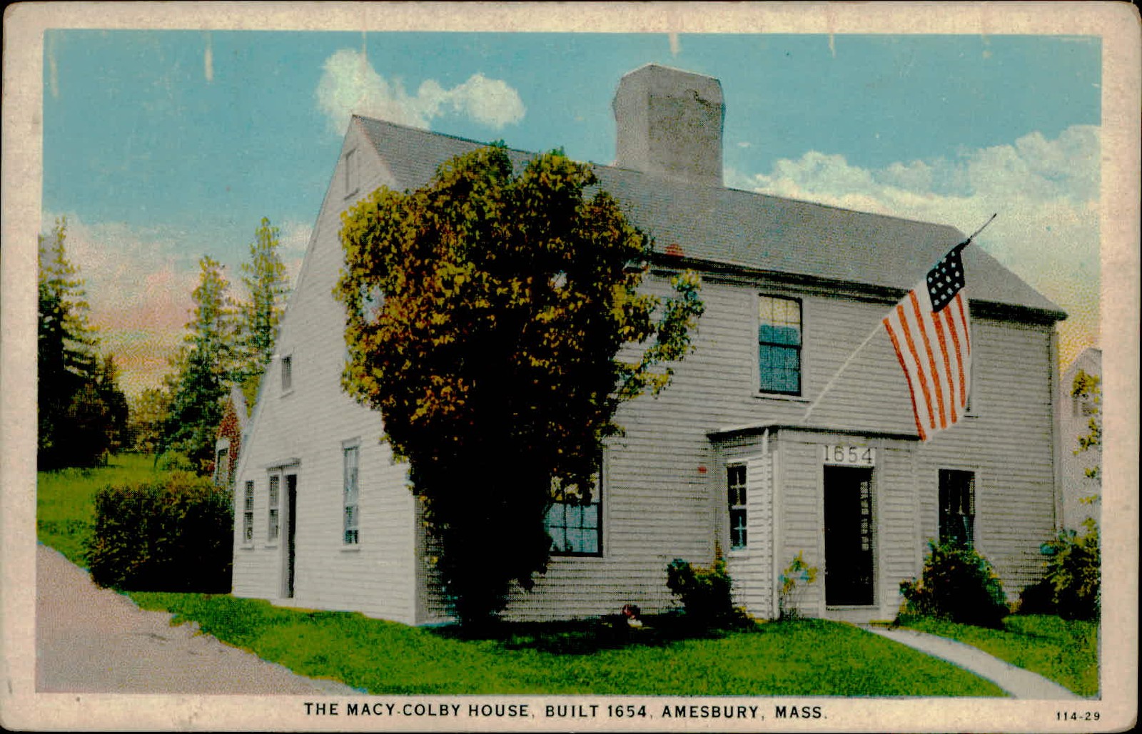 Postcard: B 1654 THE MACY COLBY HOUSE, BUILT 1654, AMESBURY MASS.