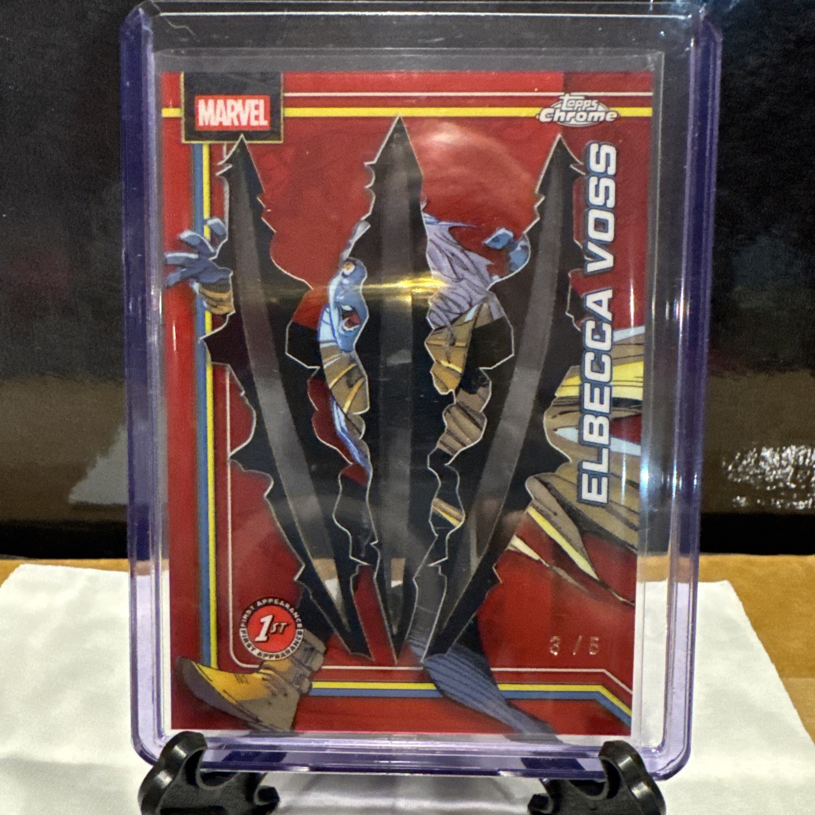 2026 Topps Chrome Marvel  Red Wolverine Clawed Elbecca Voss 3/5