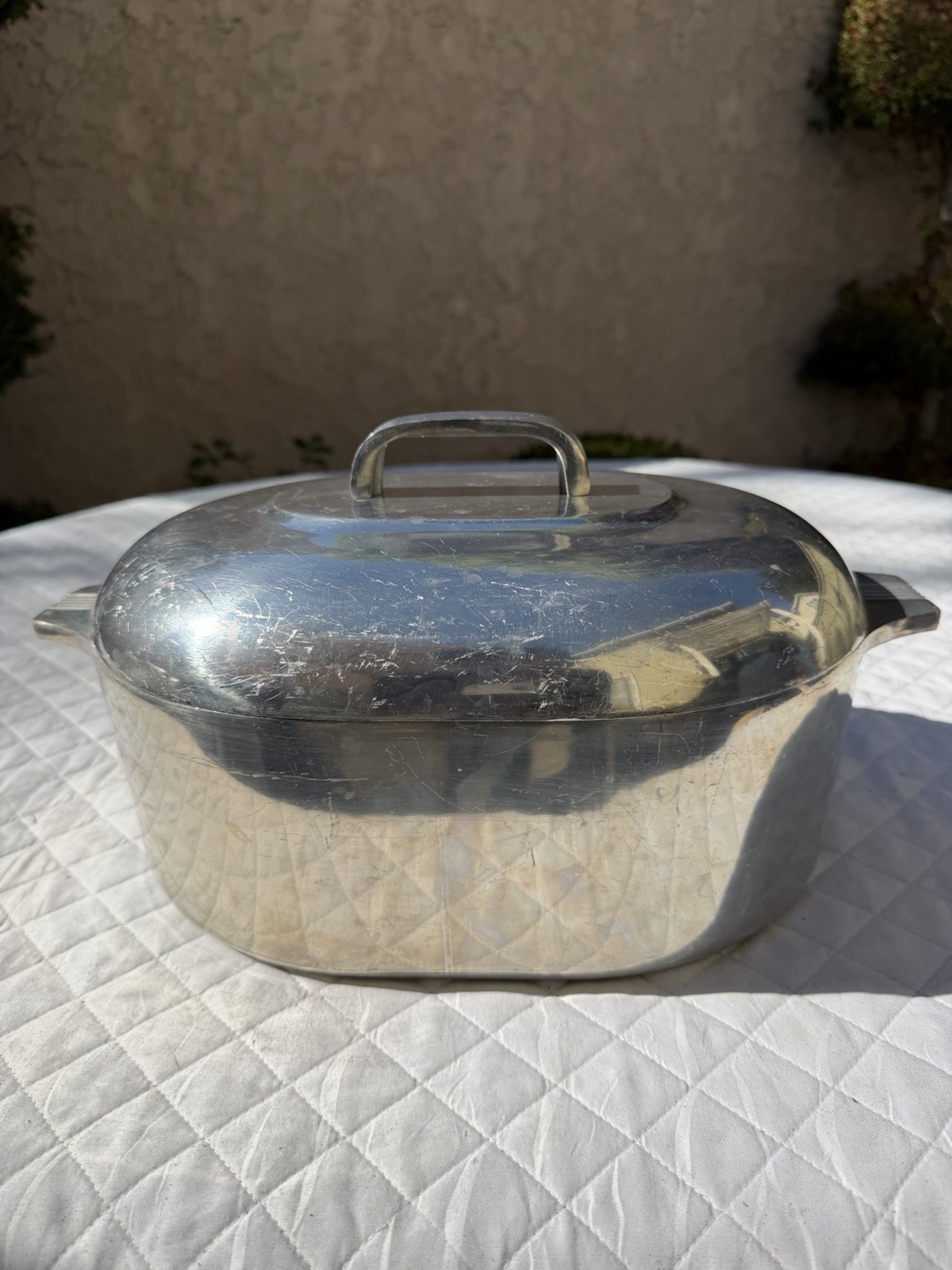 Beautiful Vintage GHC MAGNALITE Oval 8 Qt Aluminum Roaster Dutch Oven USA w/ Lid