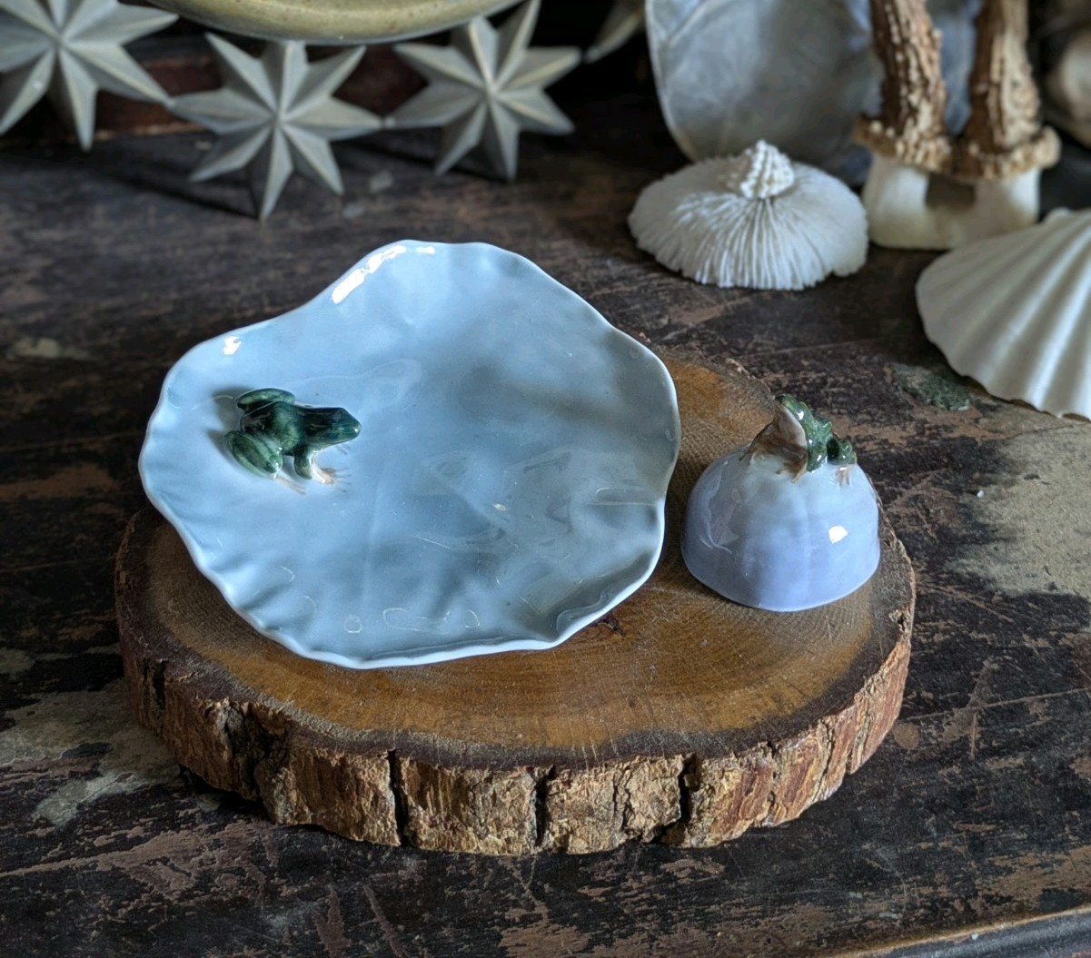 Vintage Royal Copenhagen Porcelain Lily Pad & Rock 2477 507 Trinket Ring Dish Vintage Royal Copenhagen Porcelain Lily Pad & Rock 2477 507 Trinket Ring Dish