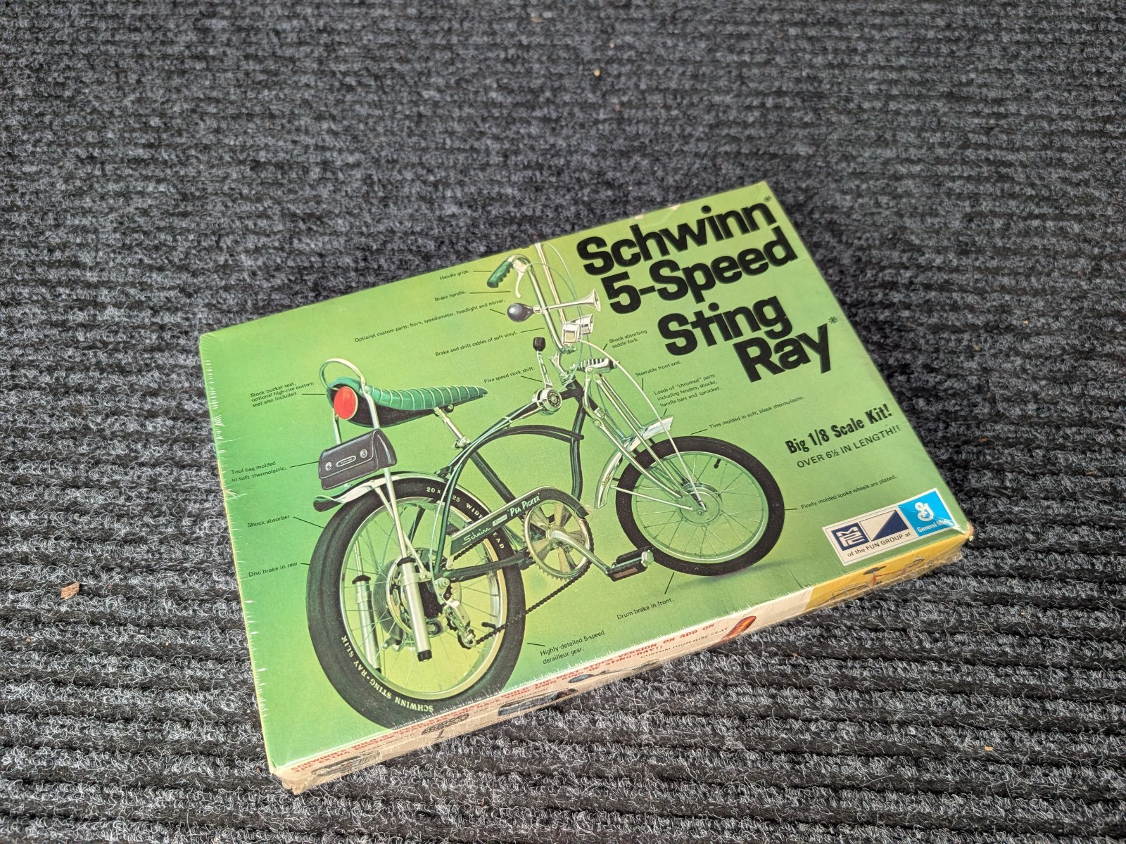 MPC Schwinn KRATE 5 speed 1/8th scale Model Kit  1972 Original NOS