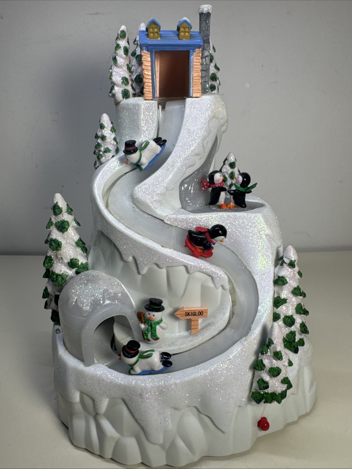 Avon Lighted Musical Winter Skigloo Penguins Snowman Bear Avon Lighted Musical Winter Skigloo Penguins Snowman Bear