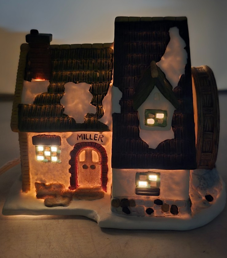 Vintage 1996 Dickens Collectables Towne Series Miller Watermill Holiday Decor