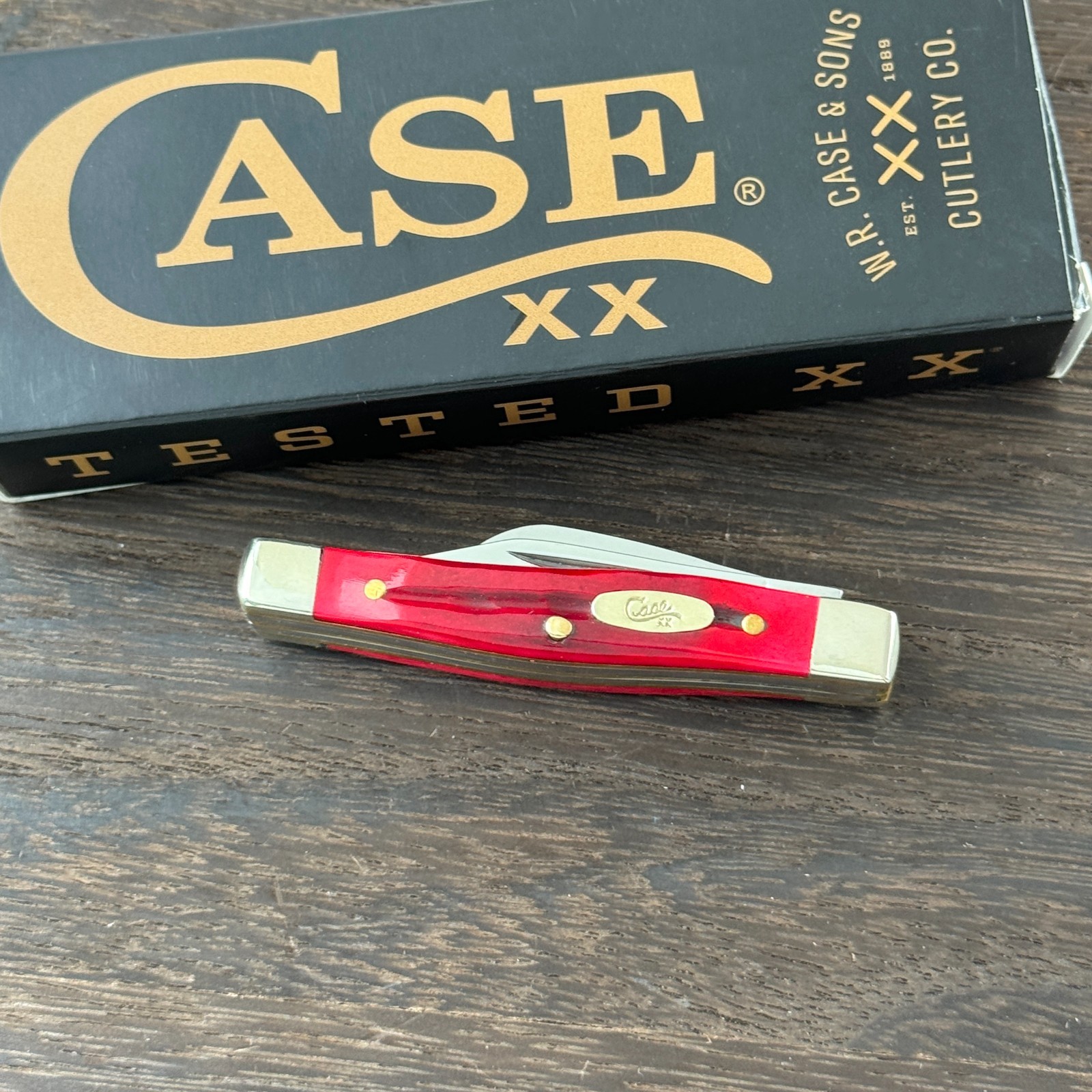 New Case XX Small Stockman Folding Knife 10305-Pocket Worn Jigged Old Red Bone