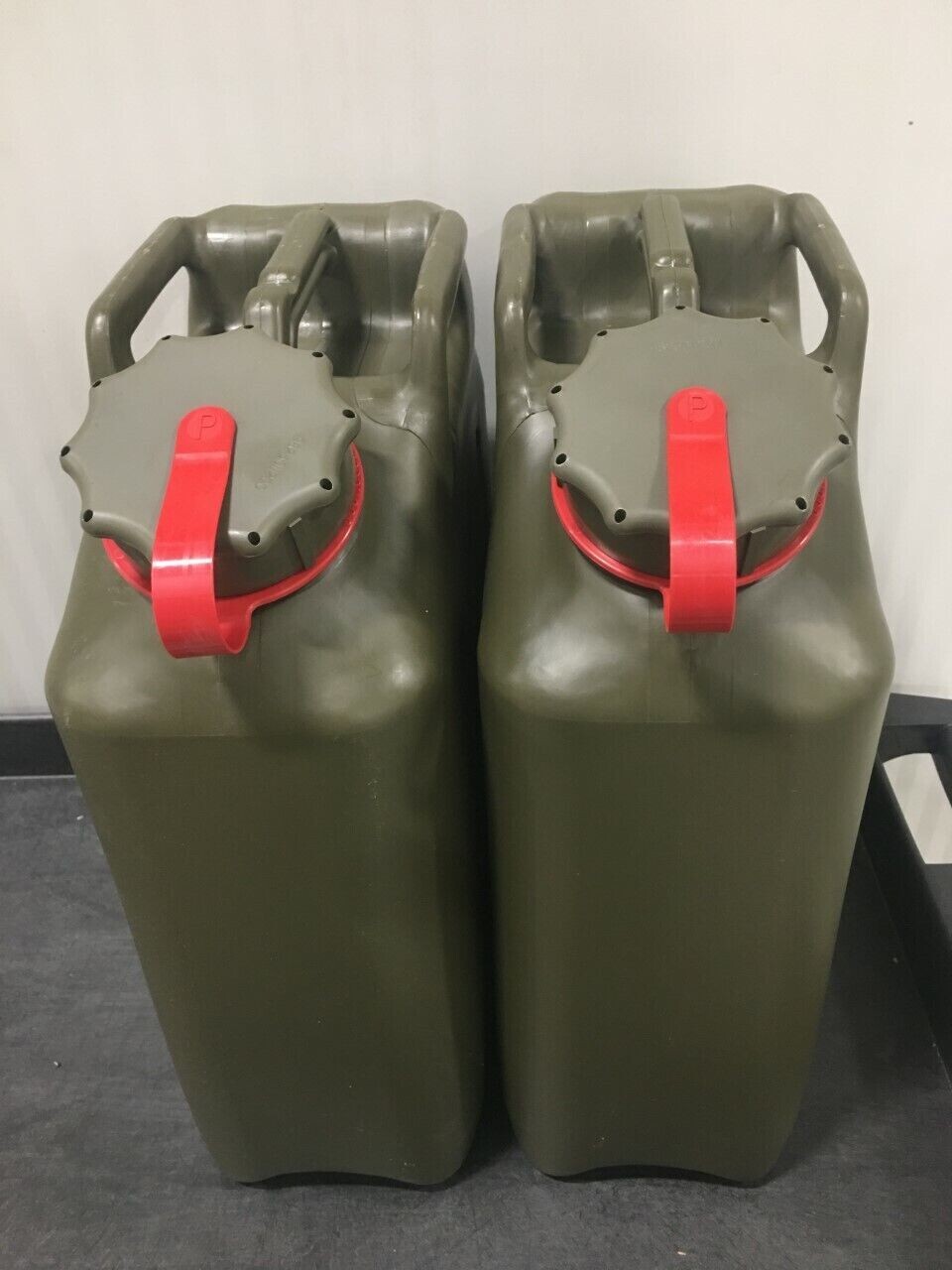 Lot 2 Brand New Scepter Genuine 5 Gallon / 20 L Olive Drab Military Fuel Can MFC Lot 2 Brand New Scepter Genuine 5 Gallon / 20 L Olive Drab Military Fuel Can MFC