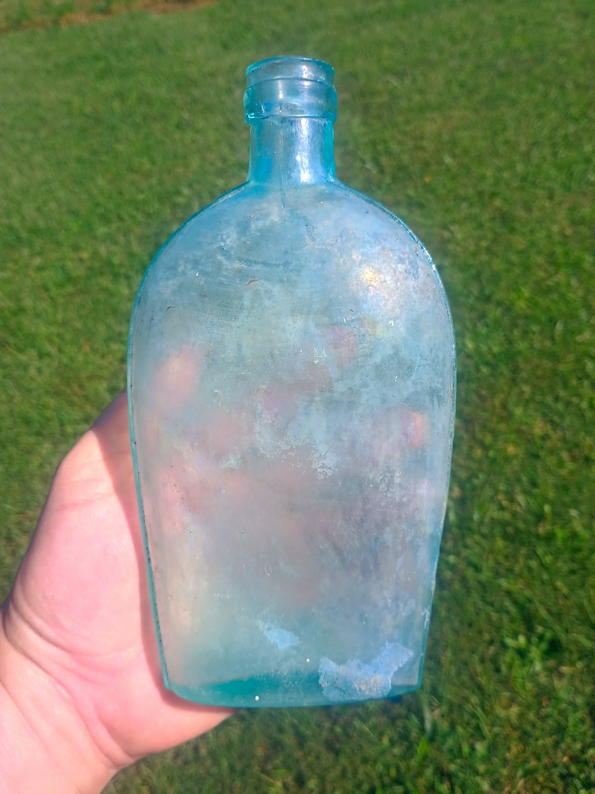 Antique 1870s William McCully Pittsburgh Pennsylvania PA Whiskey flask. Antique 1870s William McCully Pittsburgh Pennsylvania PA Whiskey flask.