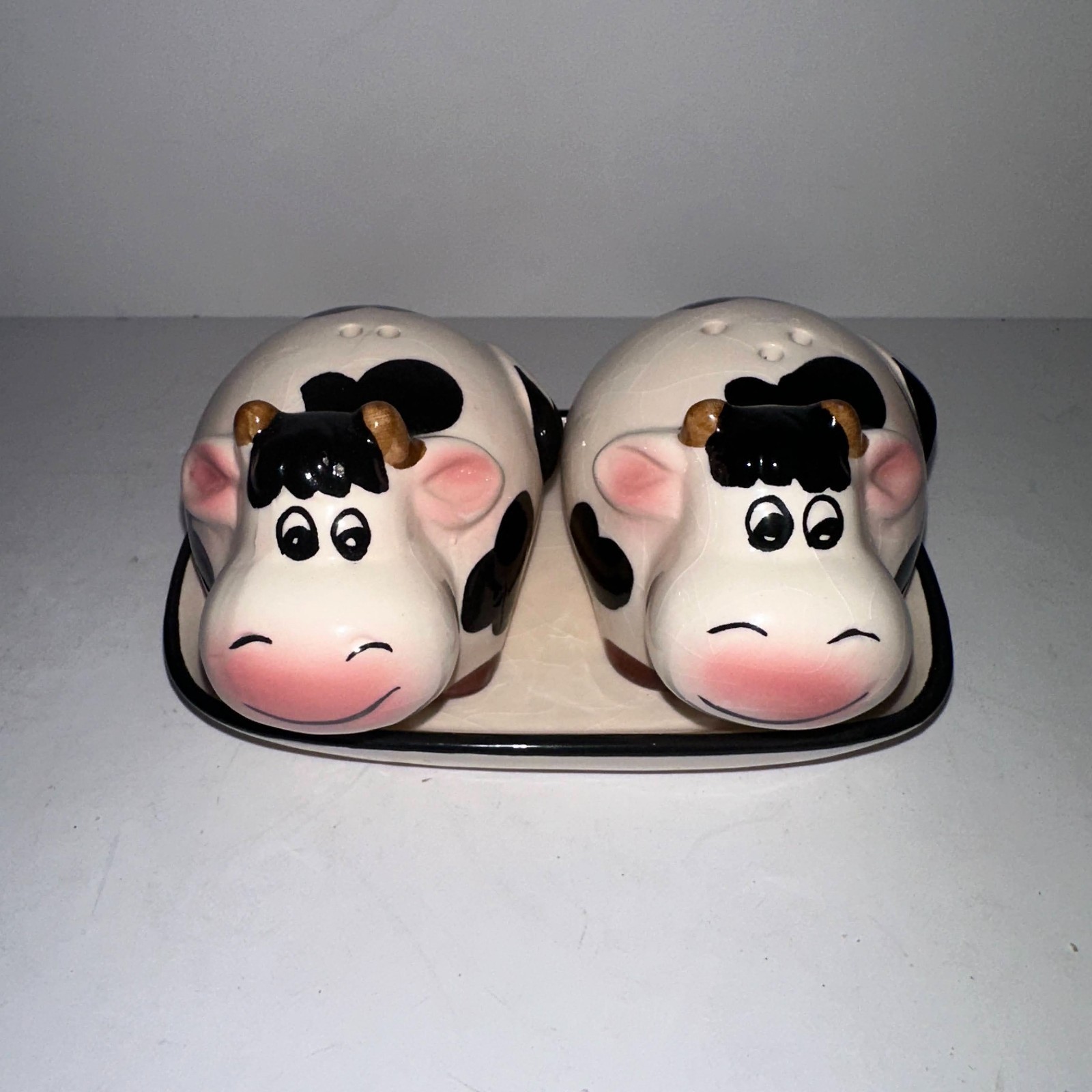 Holstein Black & White Spotted Cow Salt and Pepper Shakers with underplate EUC