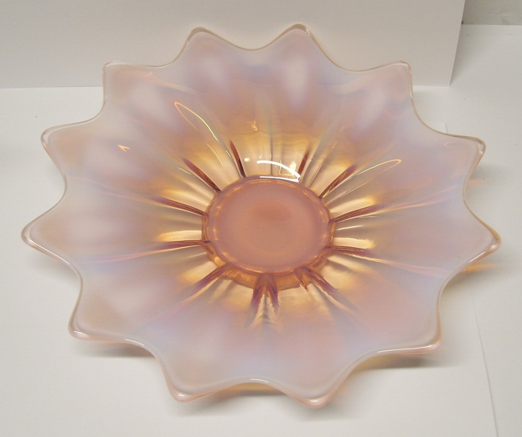 Vintage 12 Point Fostoria Heirloom Pink Opalescent Glass Dish Platter 10 Inch