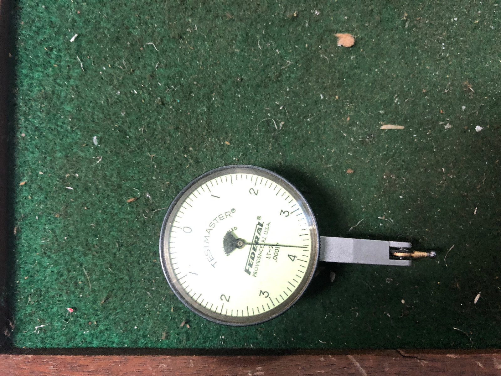 MACHINIST TOOL LATHE Big Face Federal  Dial Indicator Gage .0001LT - 2  DrA .,