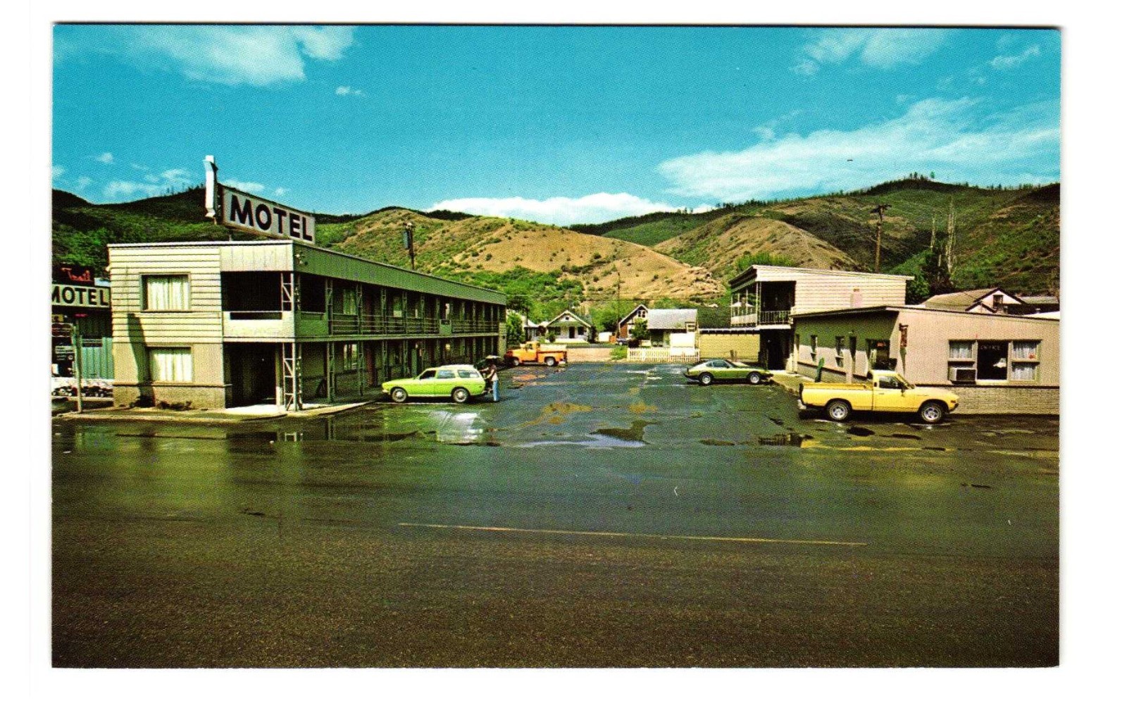 The Trail Motel, Kellogg Idaho vintage postcard unposted